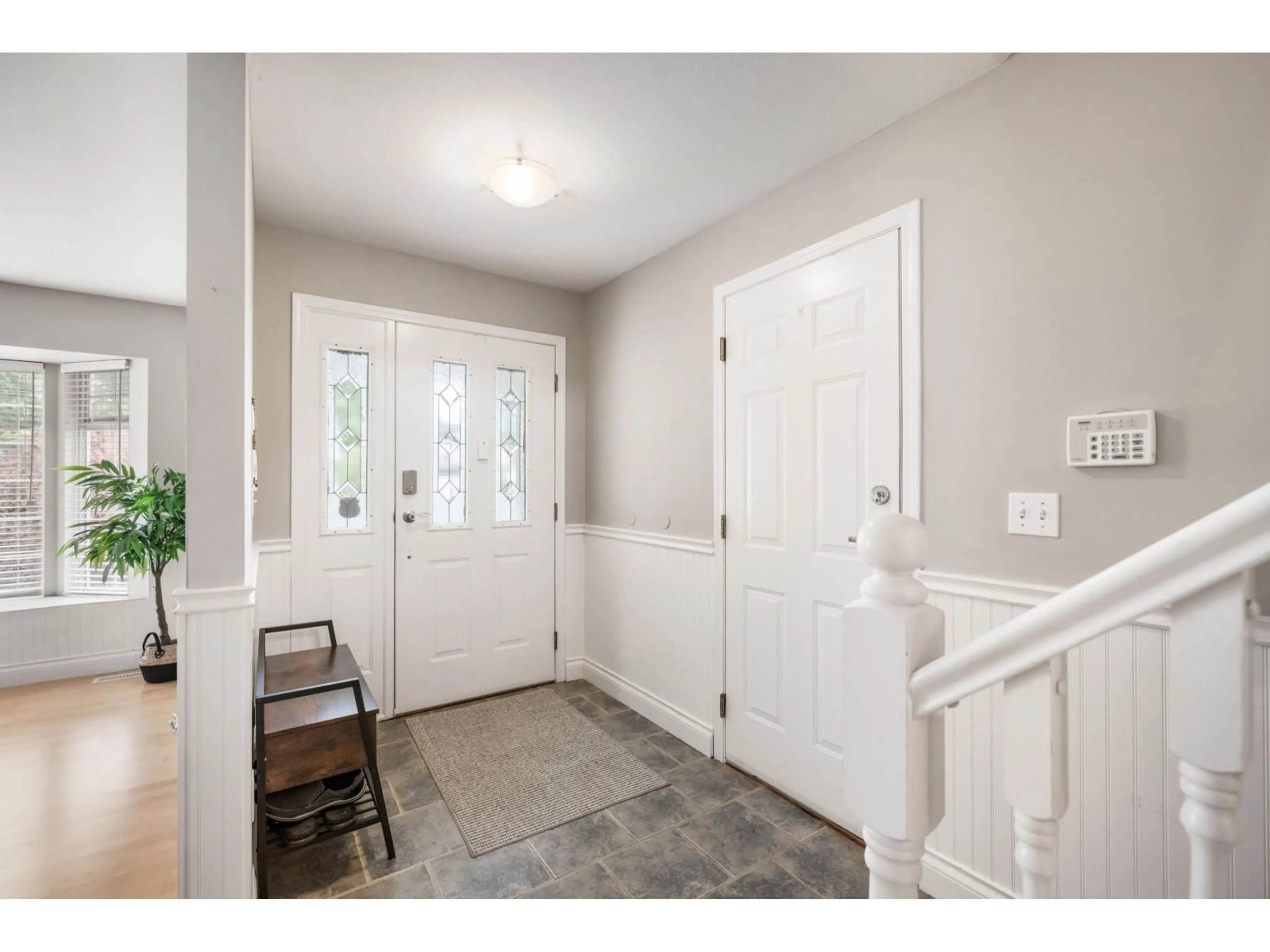 Indoor entryway for 27136 25A AVENUE, Langley British Columbia V4W3N4
