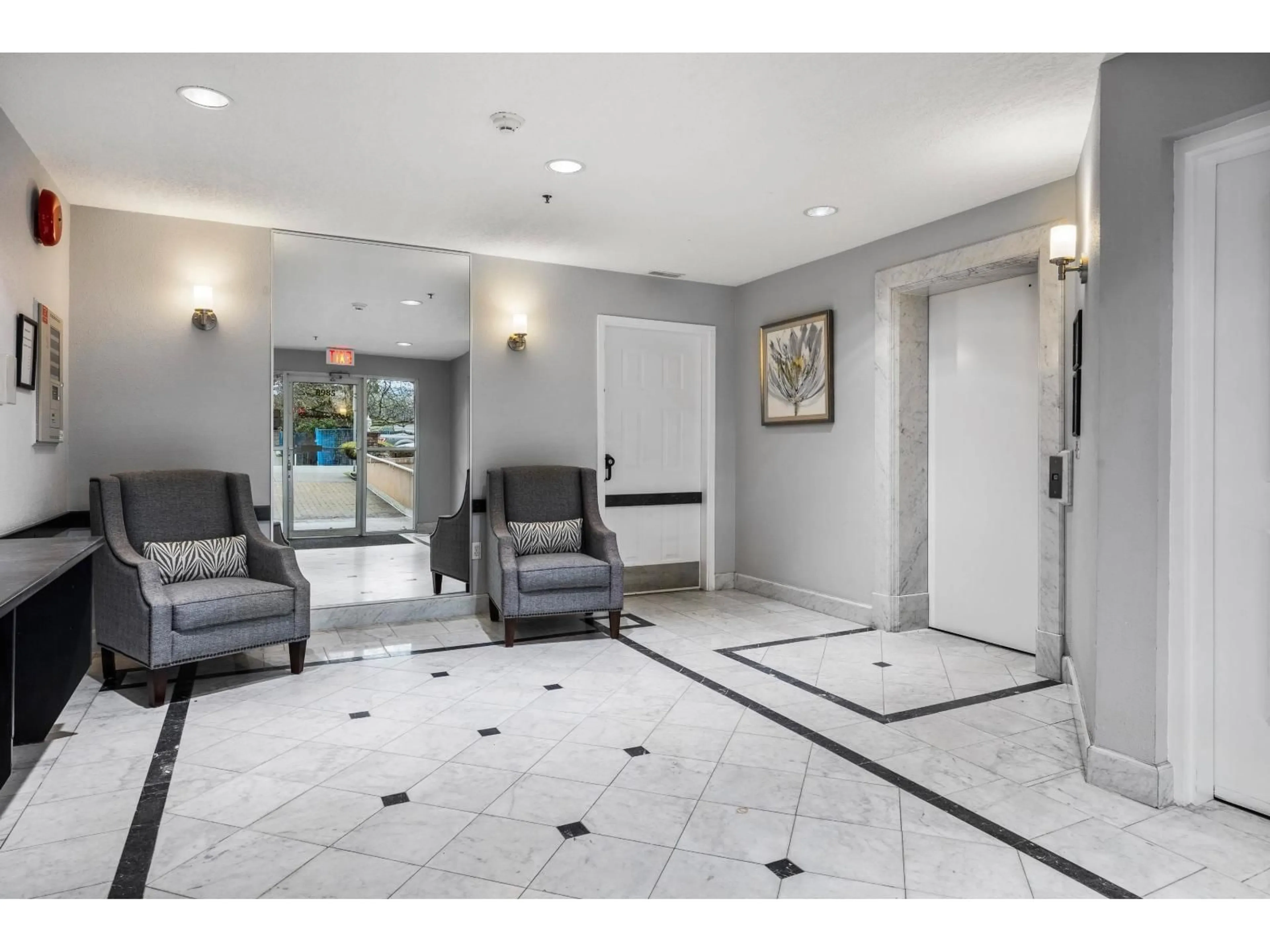 Lobby for 312 - 8985 MARY STREET, Chilliwack British Columbia V2P4J4