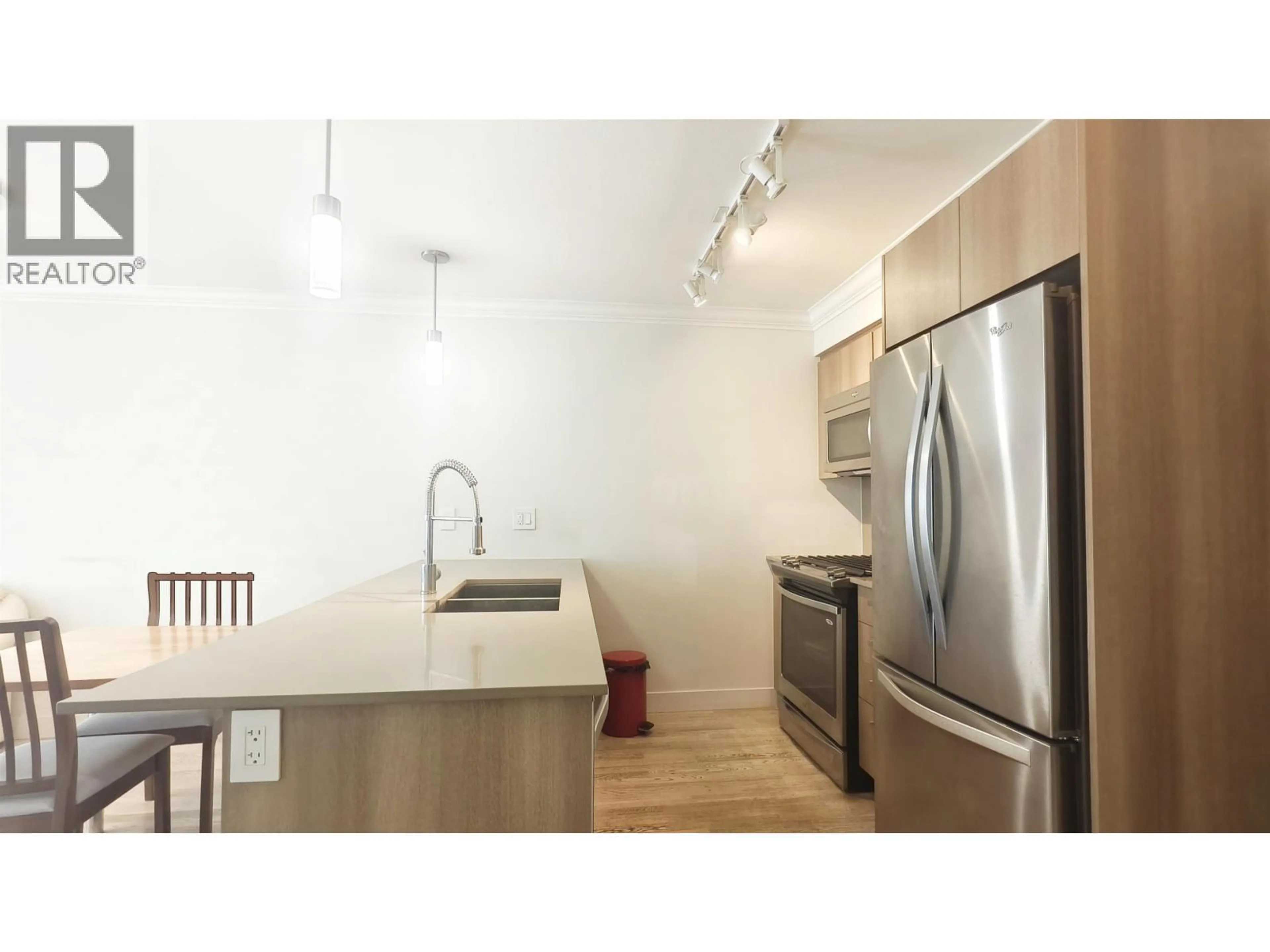 Standard kitchen, unknown for 209 - 7058 14TH AVENUE, Burnaby British Columbia V3N0E6