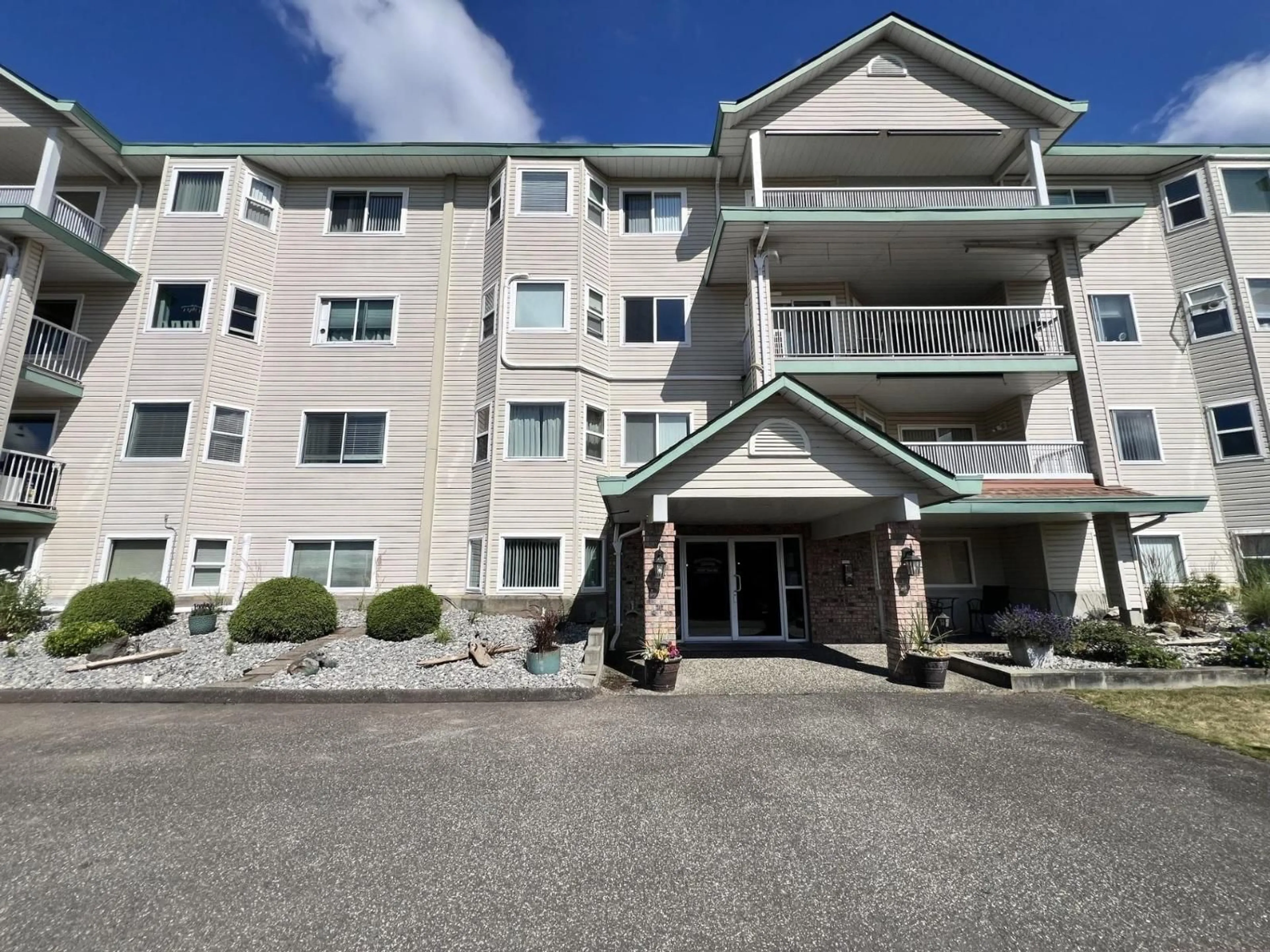 Unknown for 104 - 46966 YALE ROAD, Chilliwack British Columbia V2P2S7