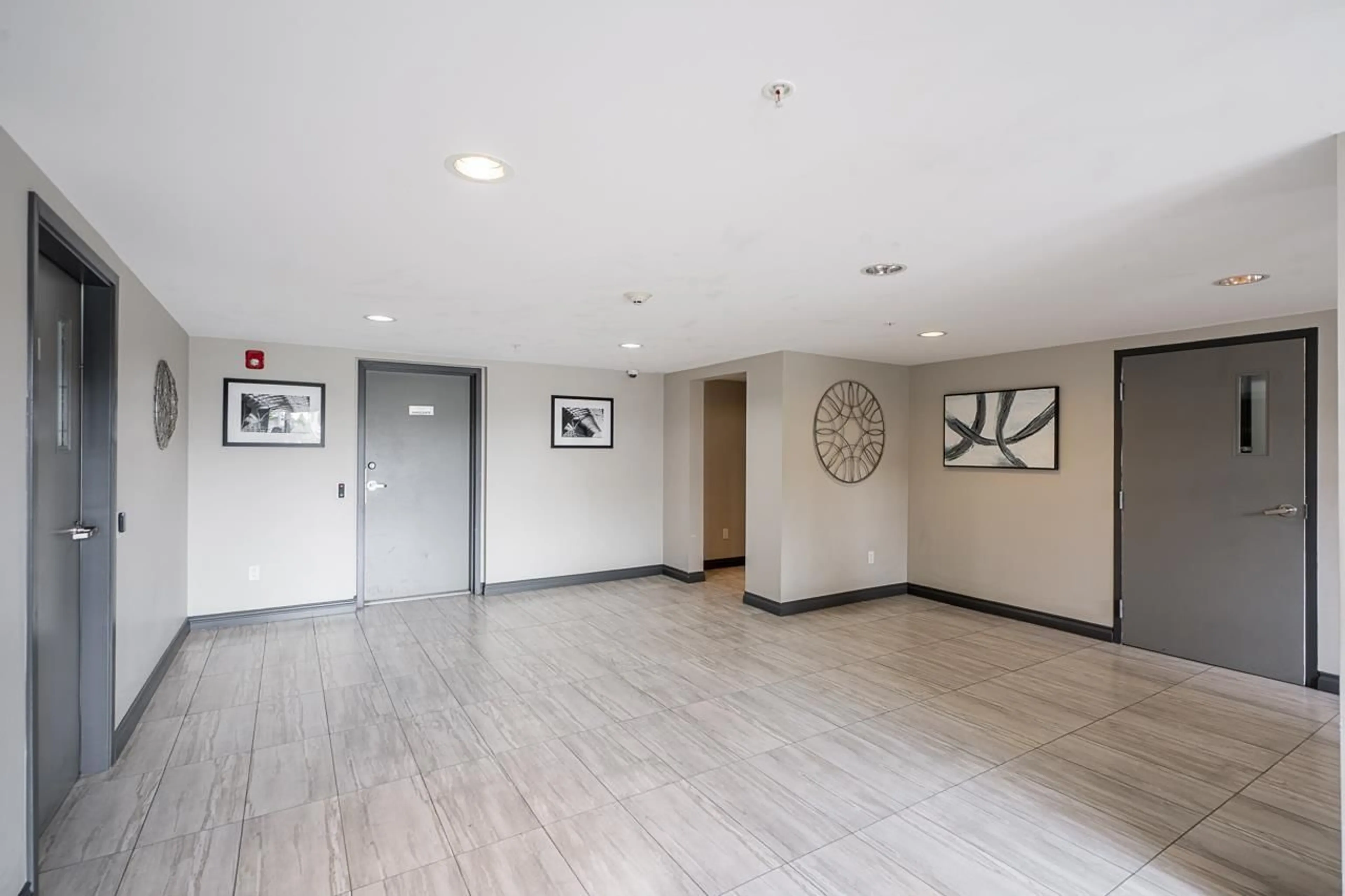 Indoor foyer for 114 - 5650 201A STREET, Langley British Columbia V3A0B3