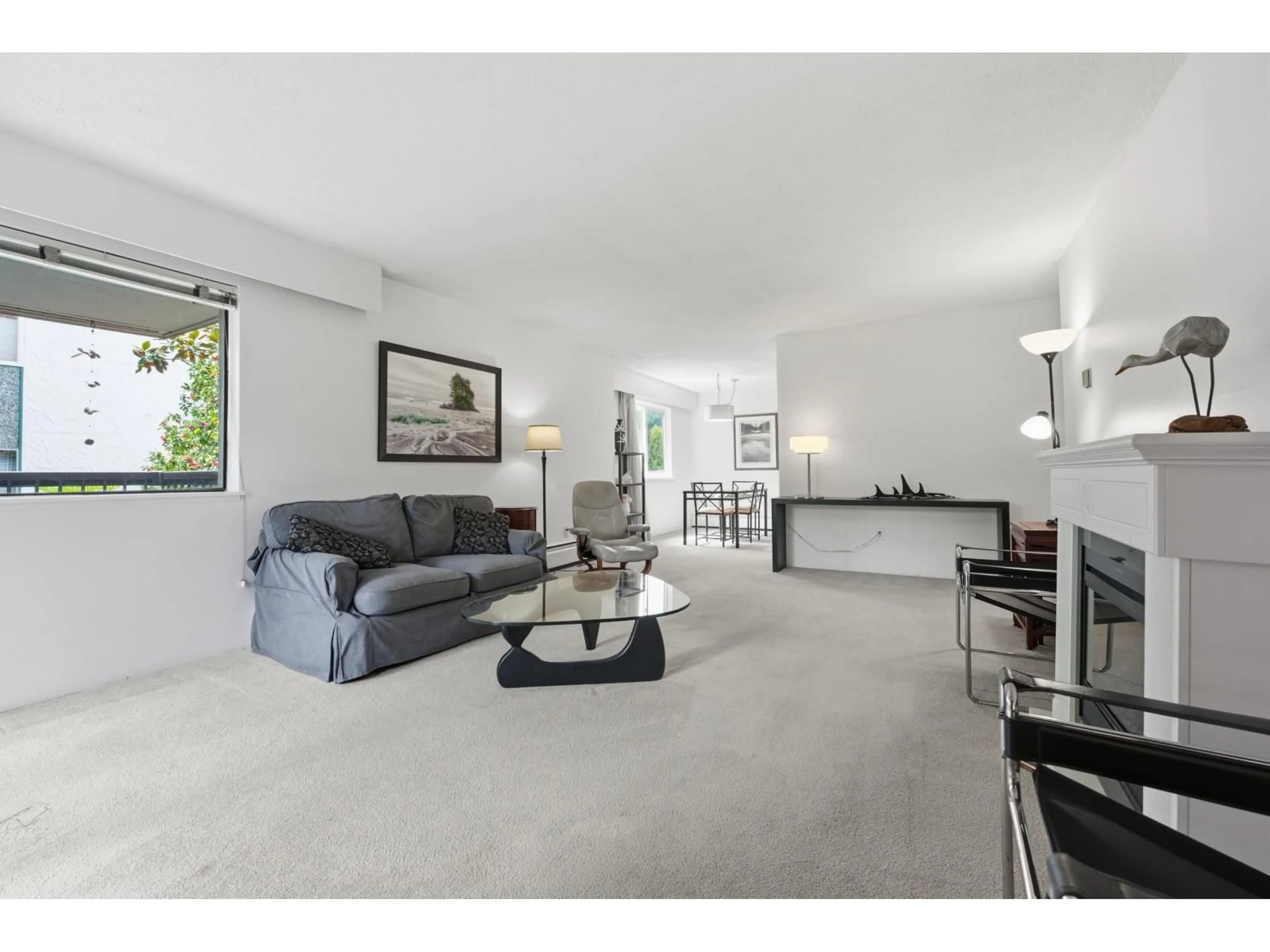 Living room with furniture, unknown for 104 - 1355 FIR STREET, White Rock British Columbia V4B4B3