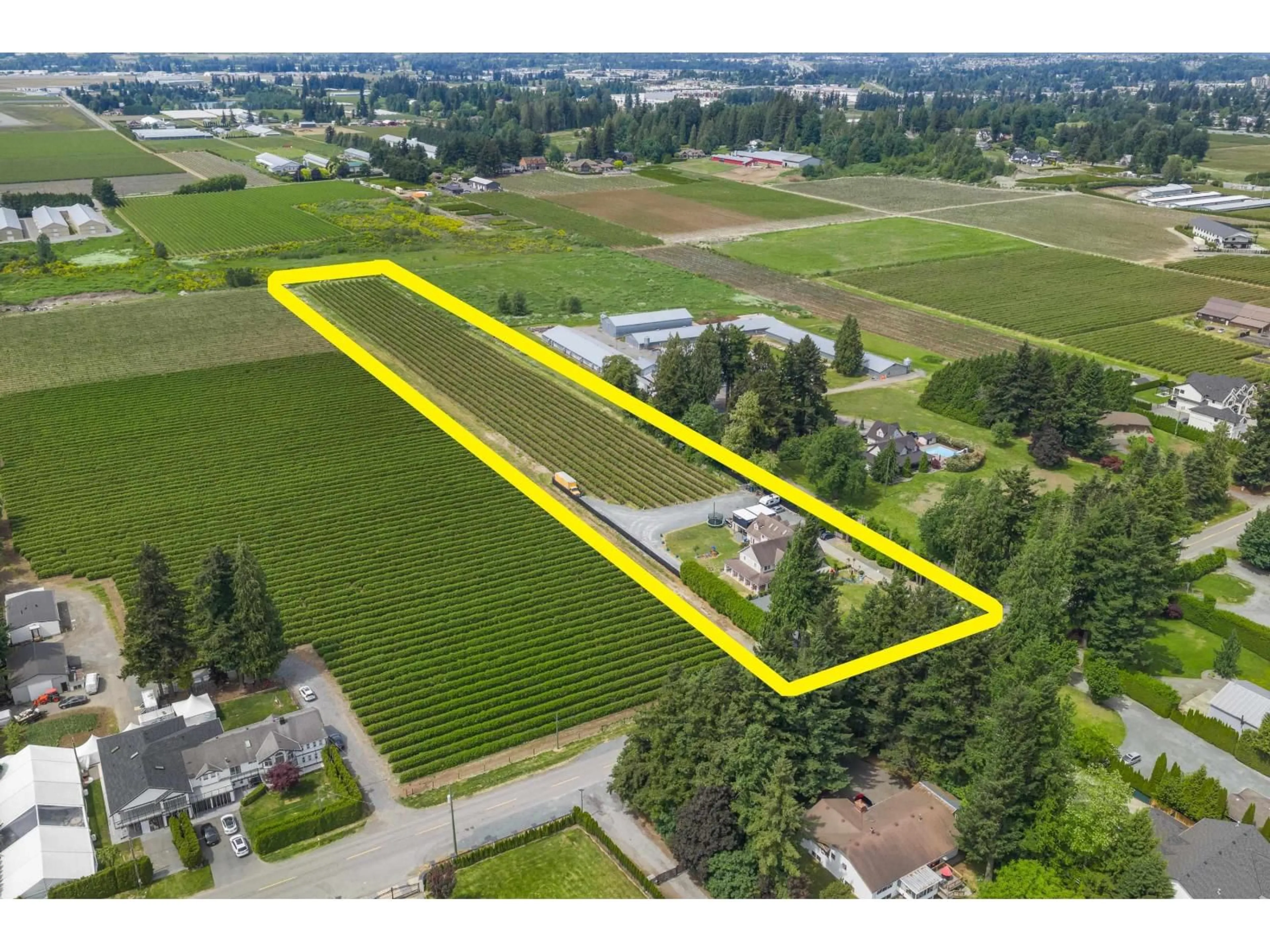 A pic from outside/outdoor area/front of a property/back of a property/a pic from drone, street for 1189 GLADWIN ROAD, Abbotsford British Columbia V2T5Y4