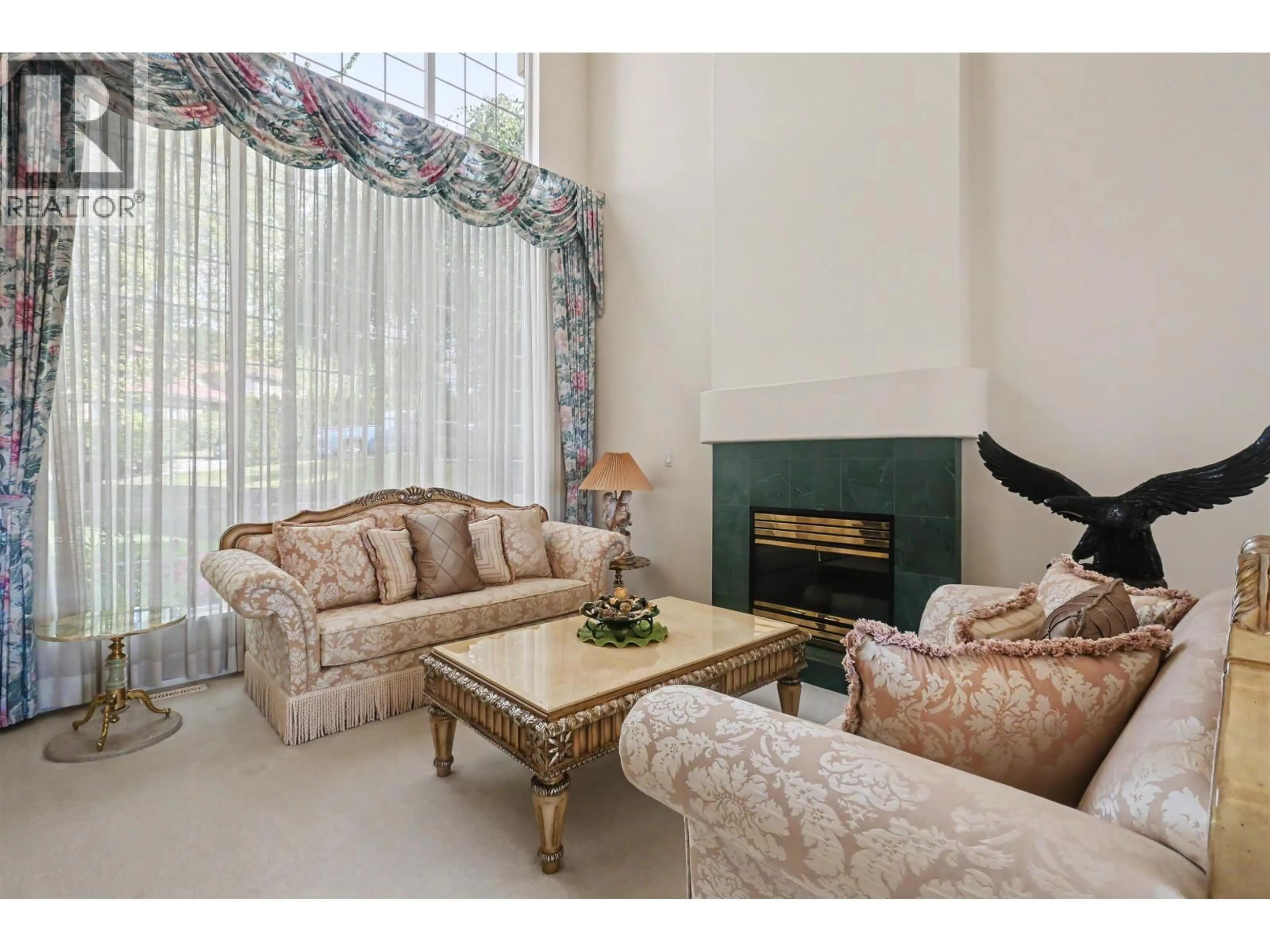 Living room with furniture, unknown for 2586 JADE PLACE, Coquitlam British Columbia V3E2Z2