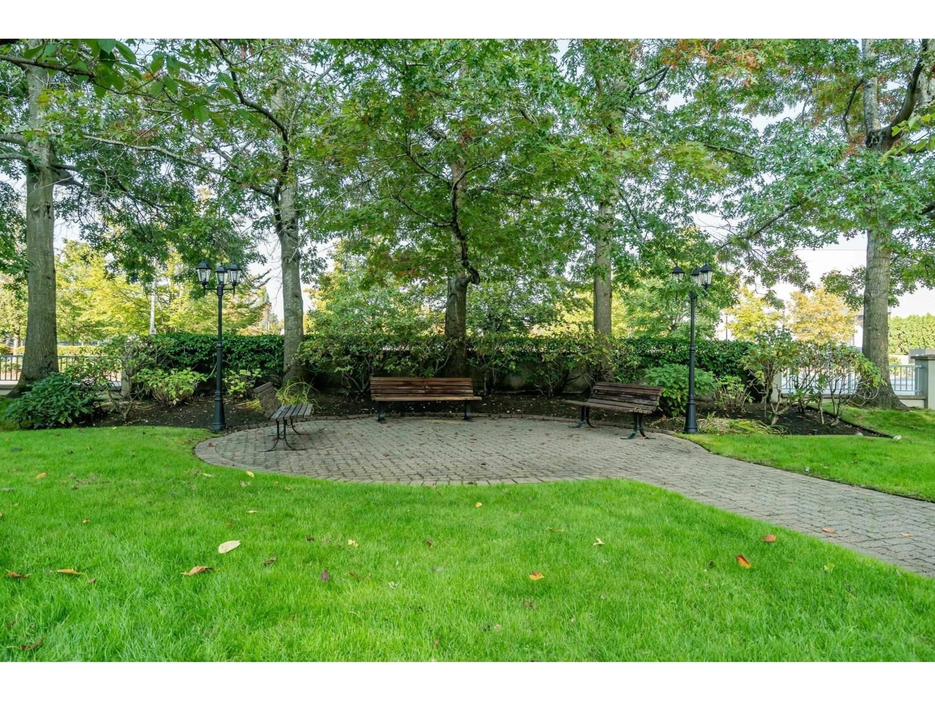 Patio, forest/trees view for 905 - 15030 101 AVENUE, Surrey British Columbia V3R0N3