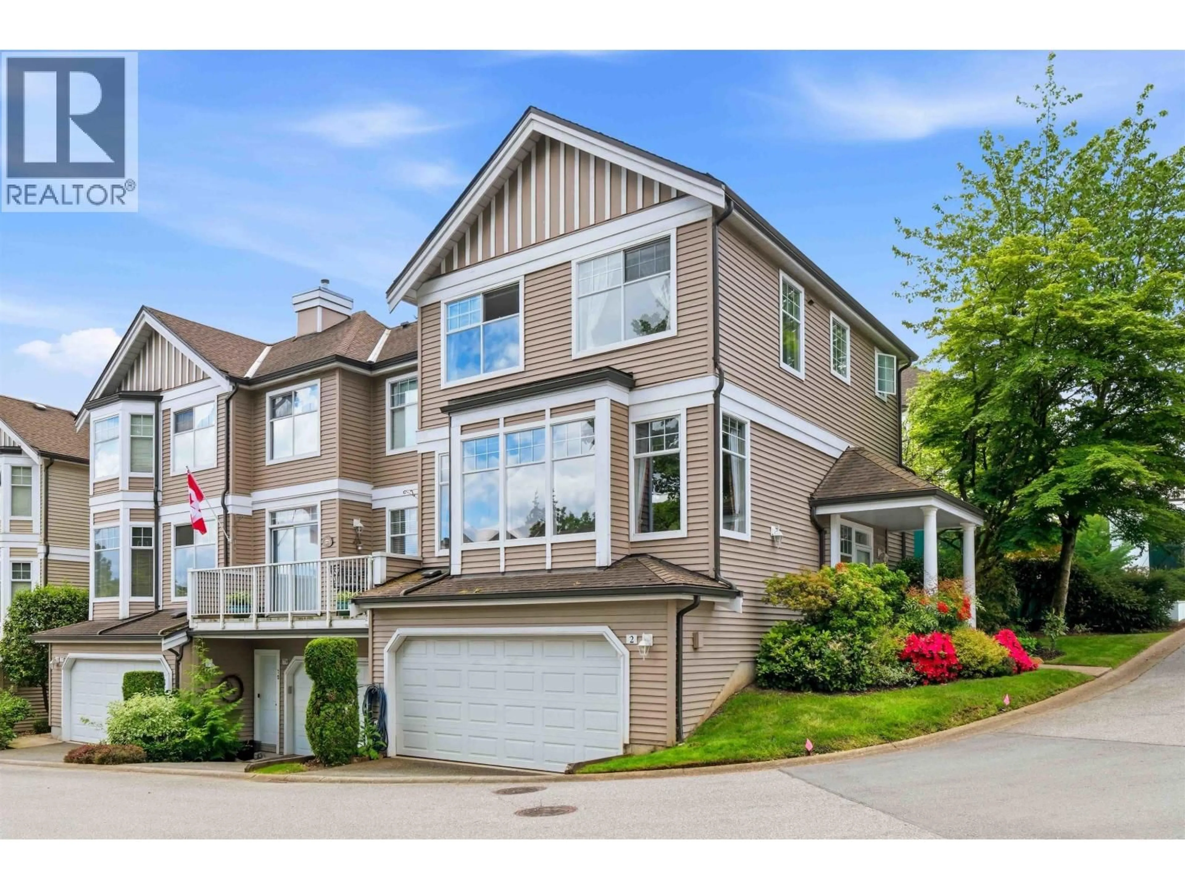 Home with vinyl exterior material, street for 2 - 5950 OAKDALE ROAD, Burnaby British Columbia V5H4R5