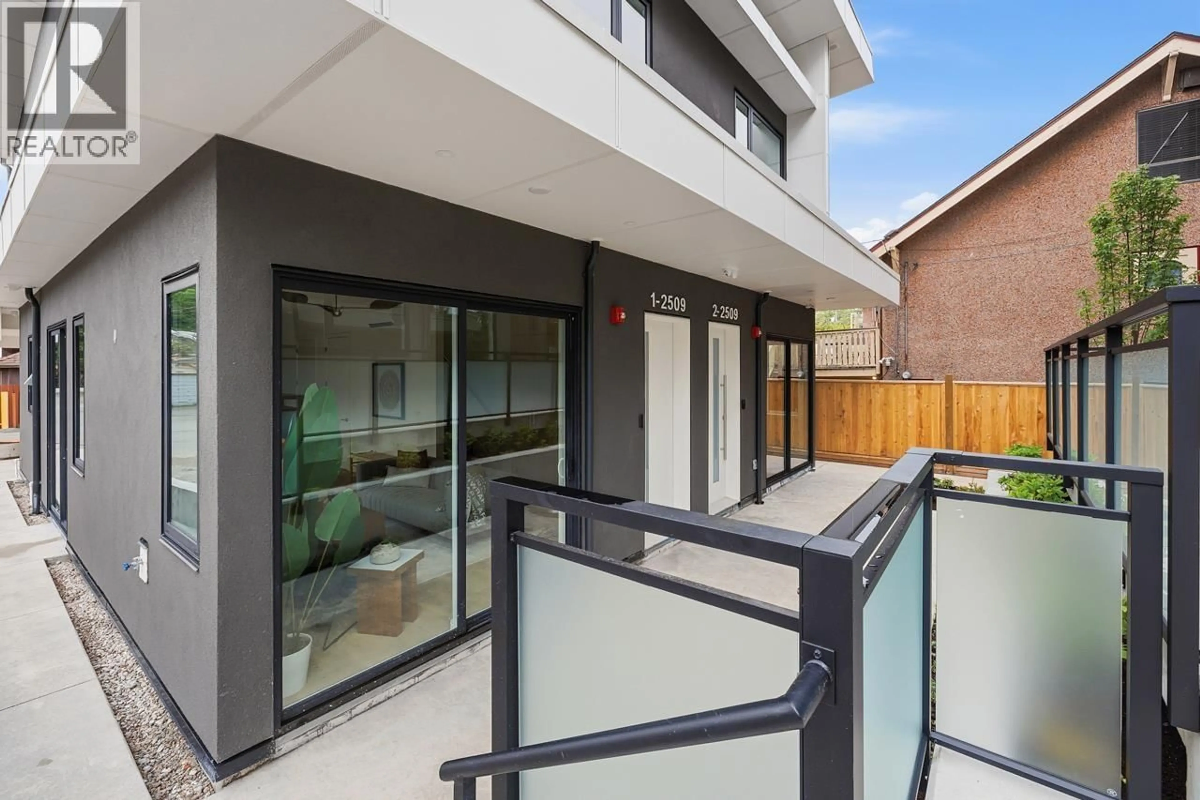 Patio, street for 1 - 2509 KITCHENER STREET, Vancouver British Columbia V5K3C7