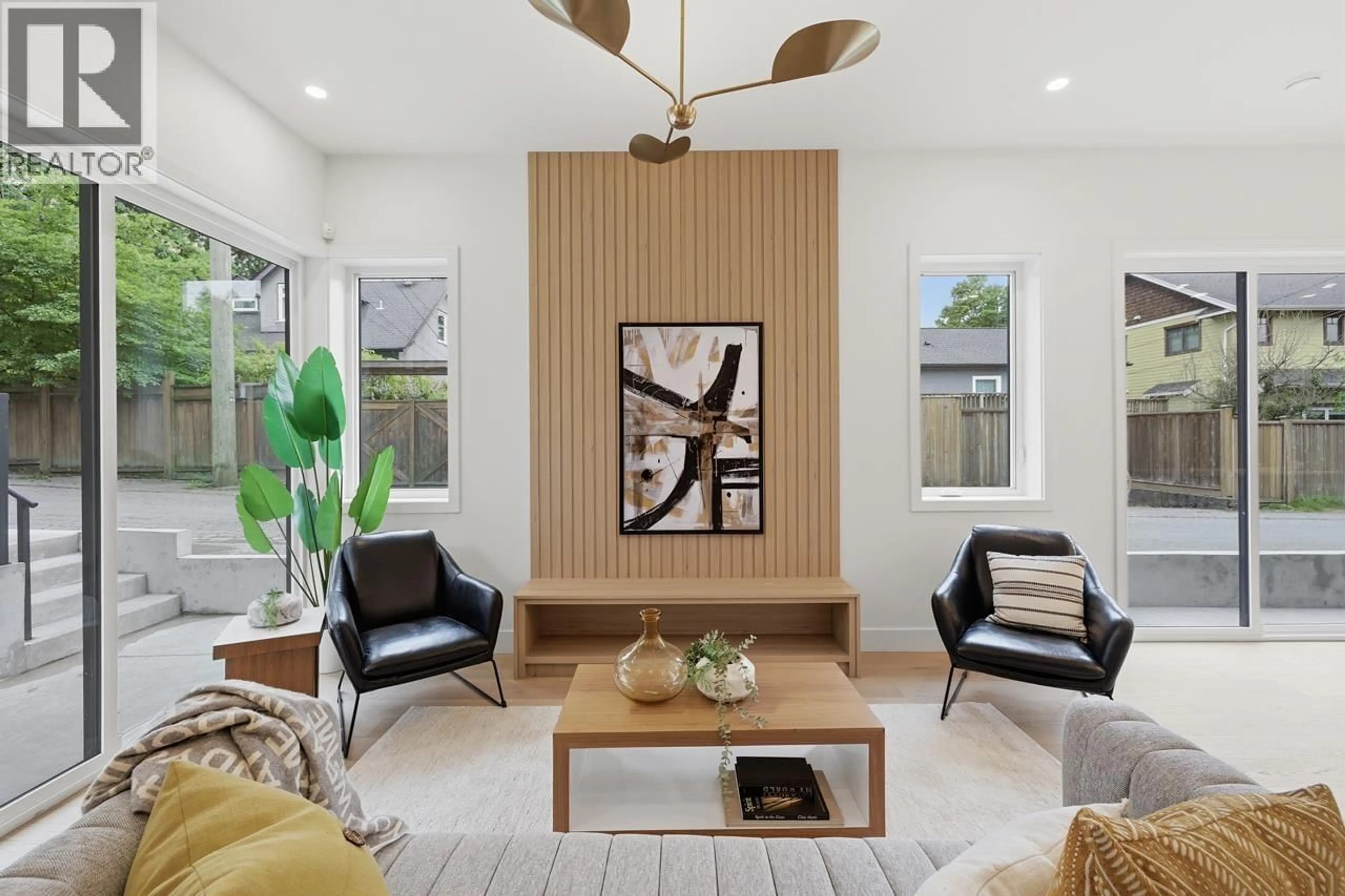 Living room with furniture, unknown for 1 - 2509 KITCHENER STREET, Vancouver British Columbia V5K3C7