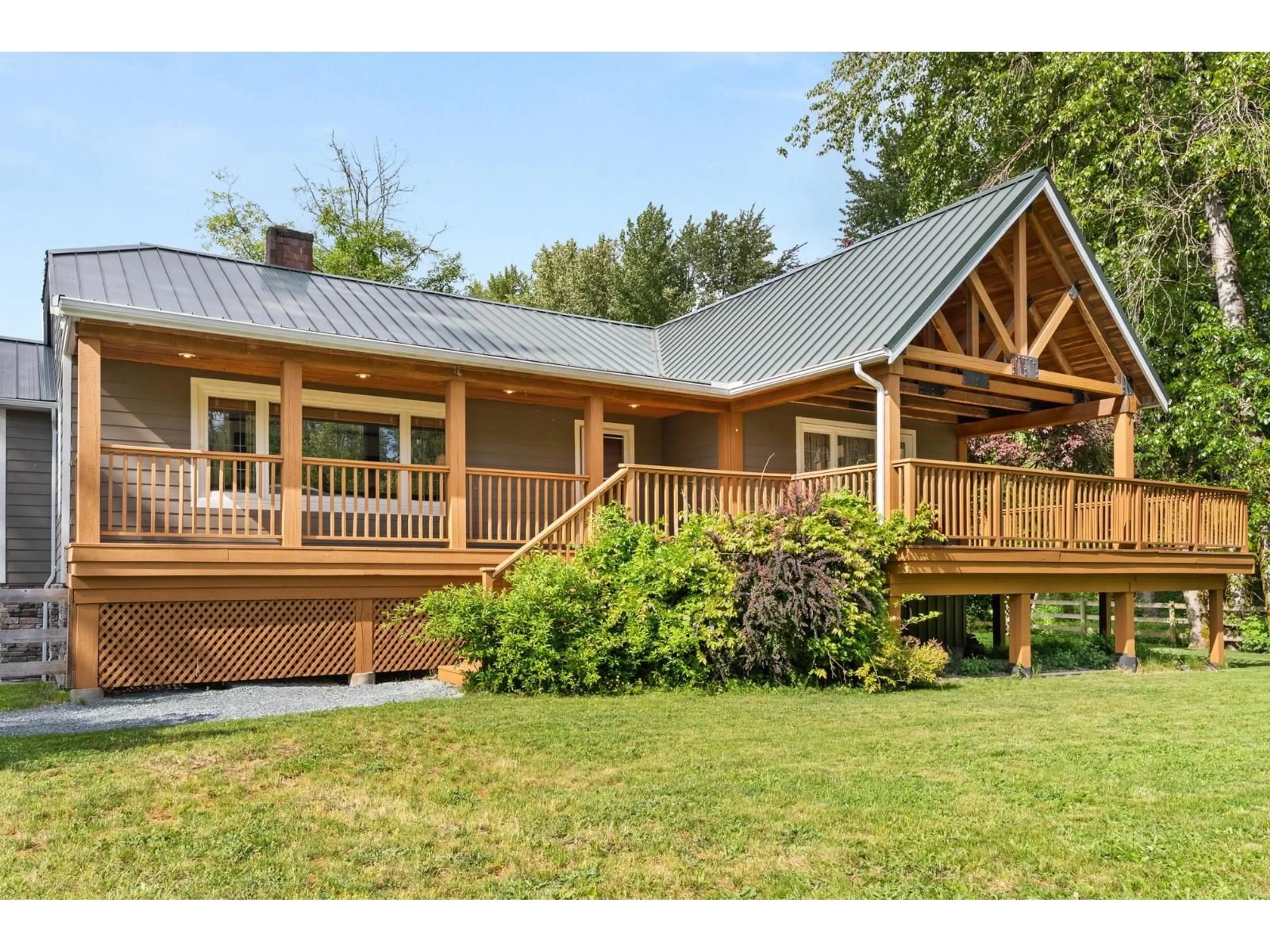 Home with vinyl exterior material, unknown for 21415 0 AVENUE, Langley British Columbia V2Z1S6