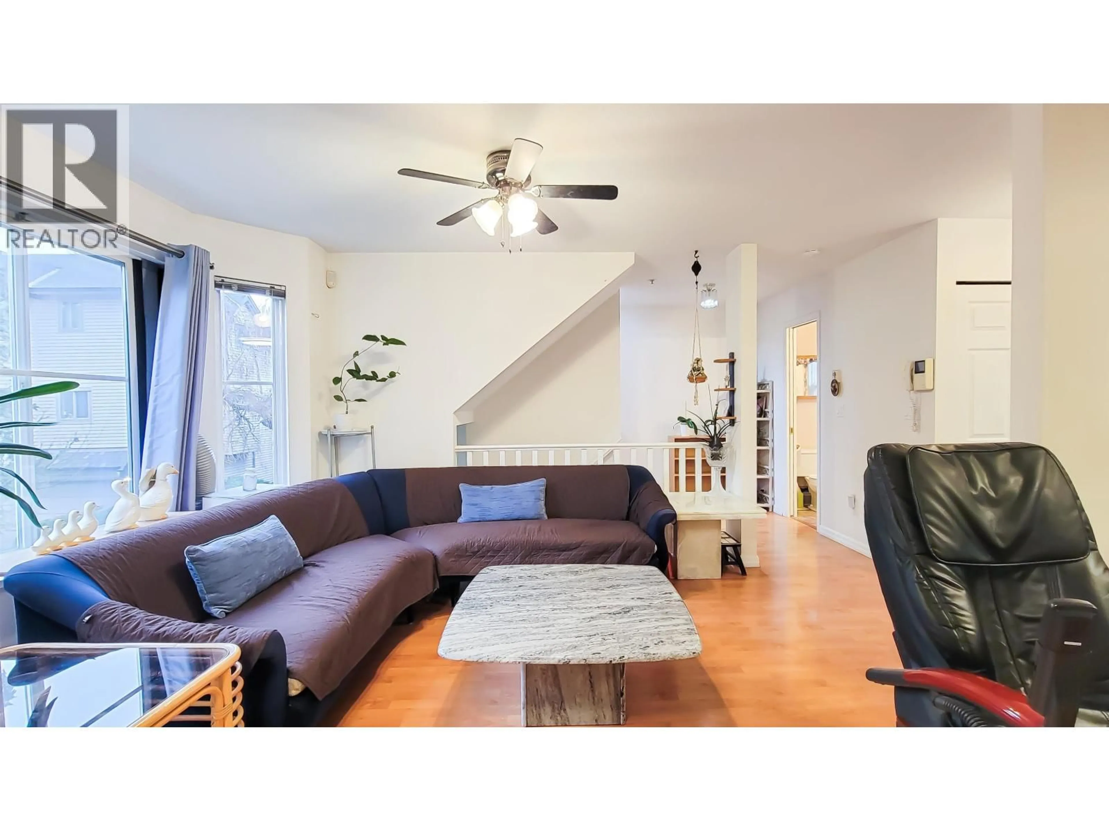 Living room with furniture, unknown for 26 - 2458 PITT RIVER ROAD, Port Coquitlam British Columbia V3C6J7