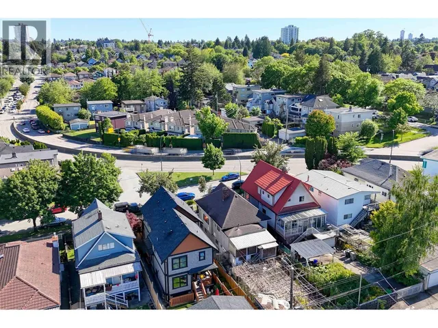 1349 14TH AVENUE, Vancouver 5