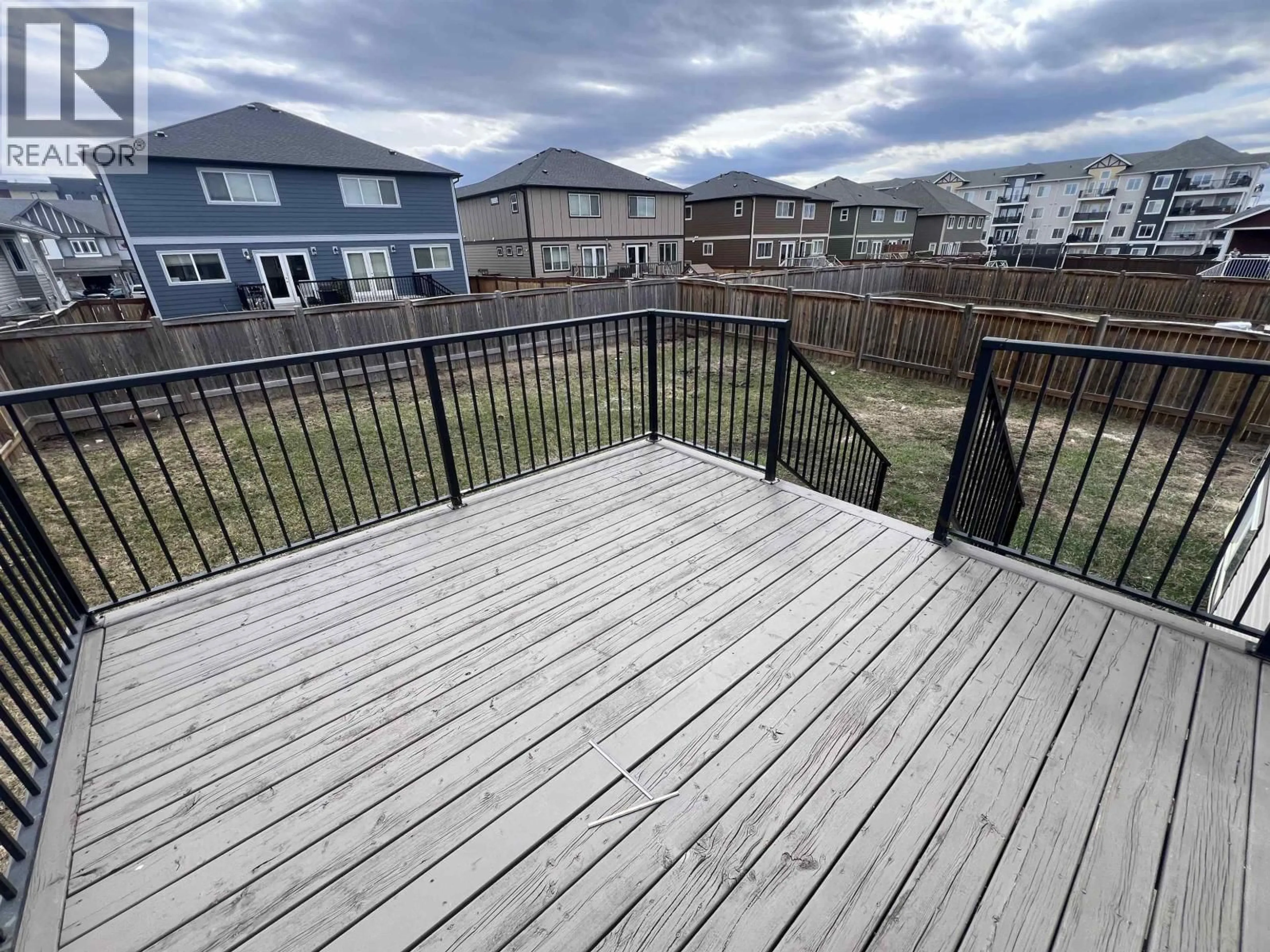 Patio, water/lake/river/ocean view for 11011 105 AVENUE, Fort St. John British Columbia V1J0L5