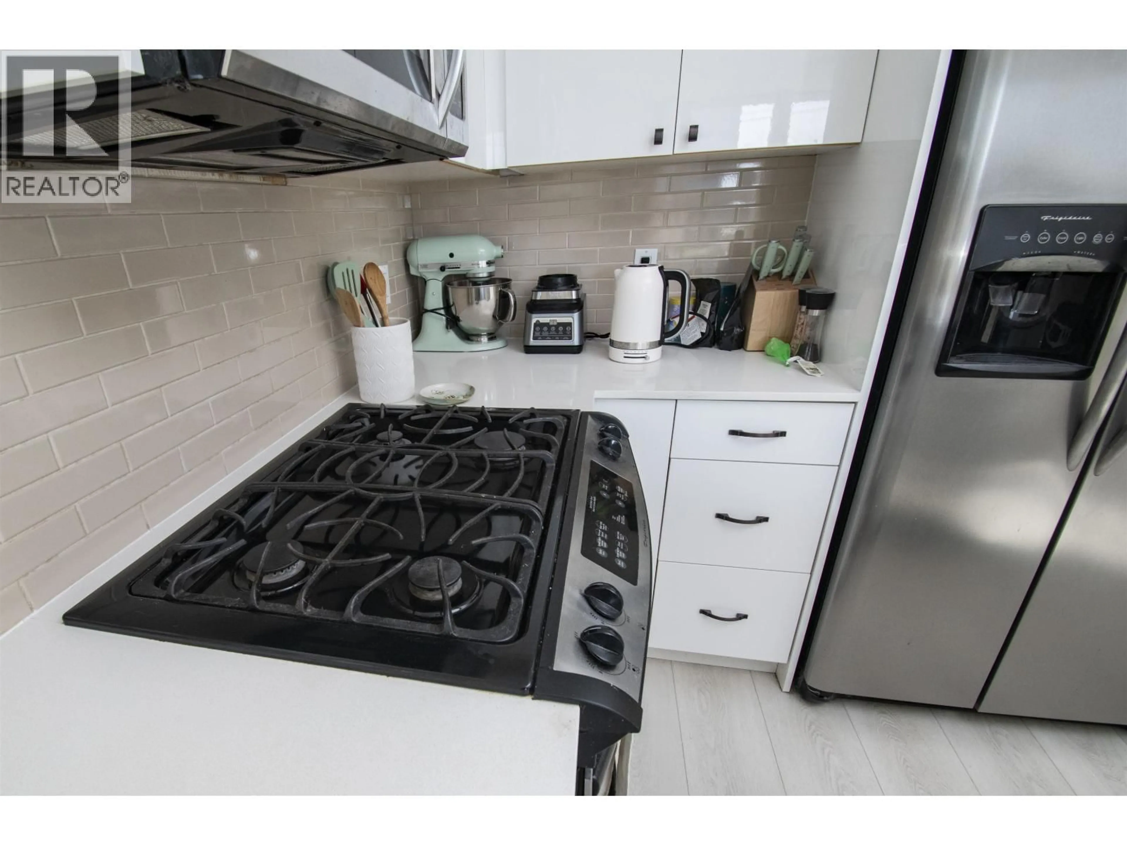 Unknown for 204 - 2483 SPRUCE STREET, Vancouver British Columbia V6H4J2