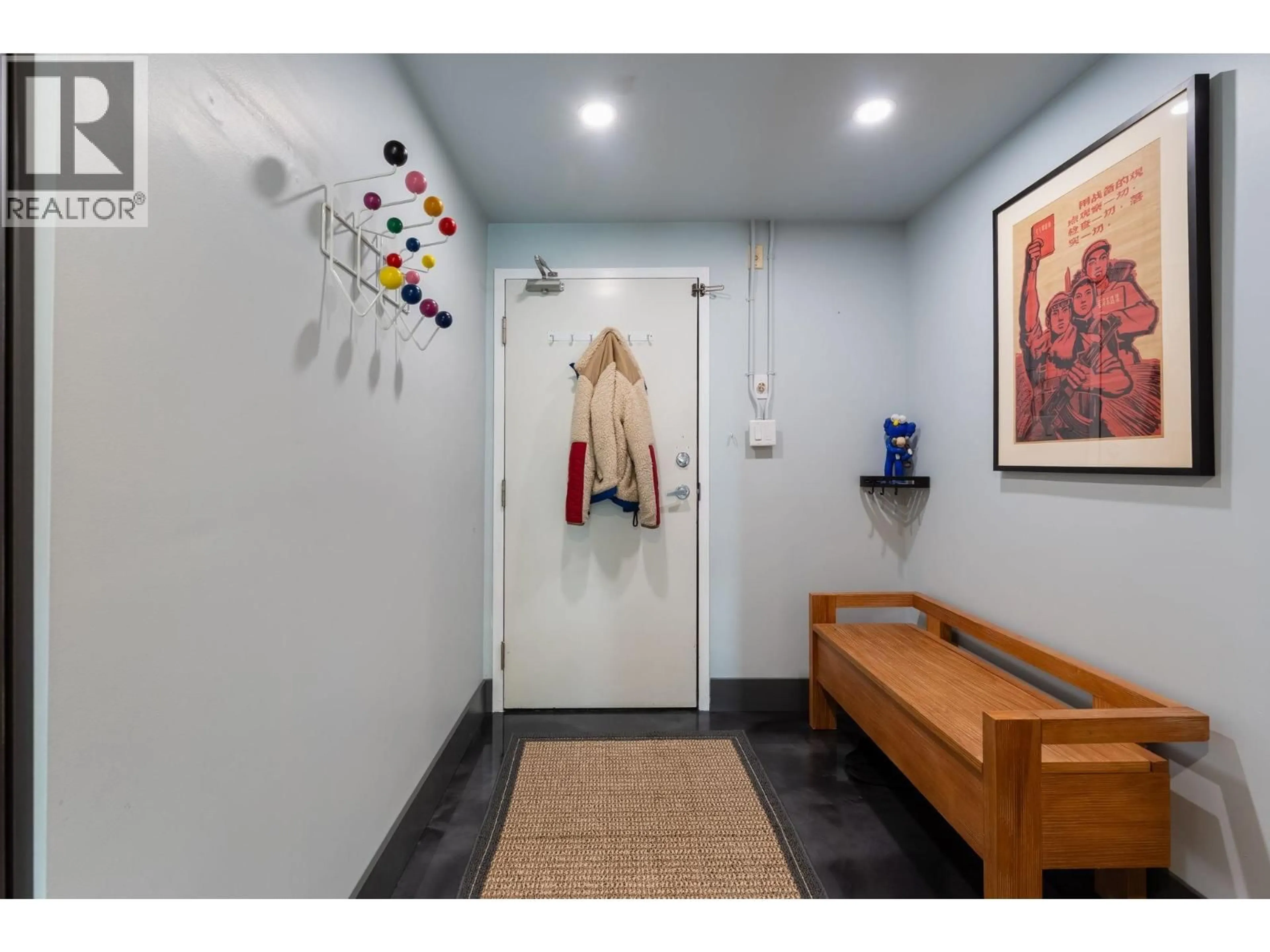 Indoor foyer for 308 - 336 1ST AVENUE, Vancouver British Columbia V5T4R6