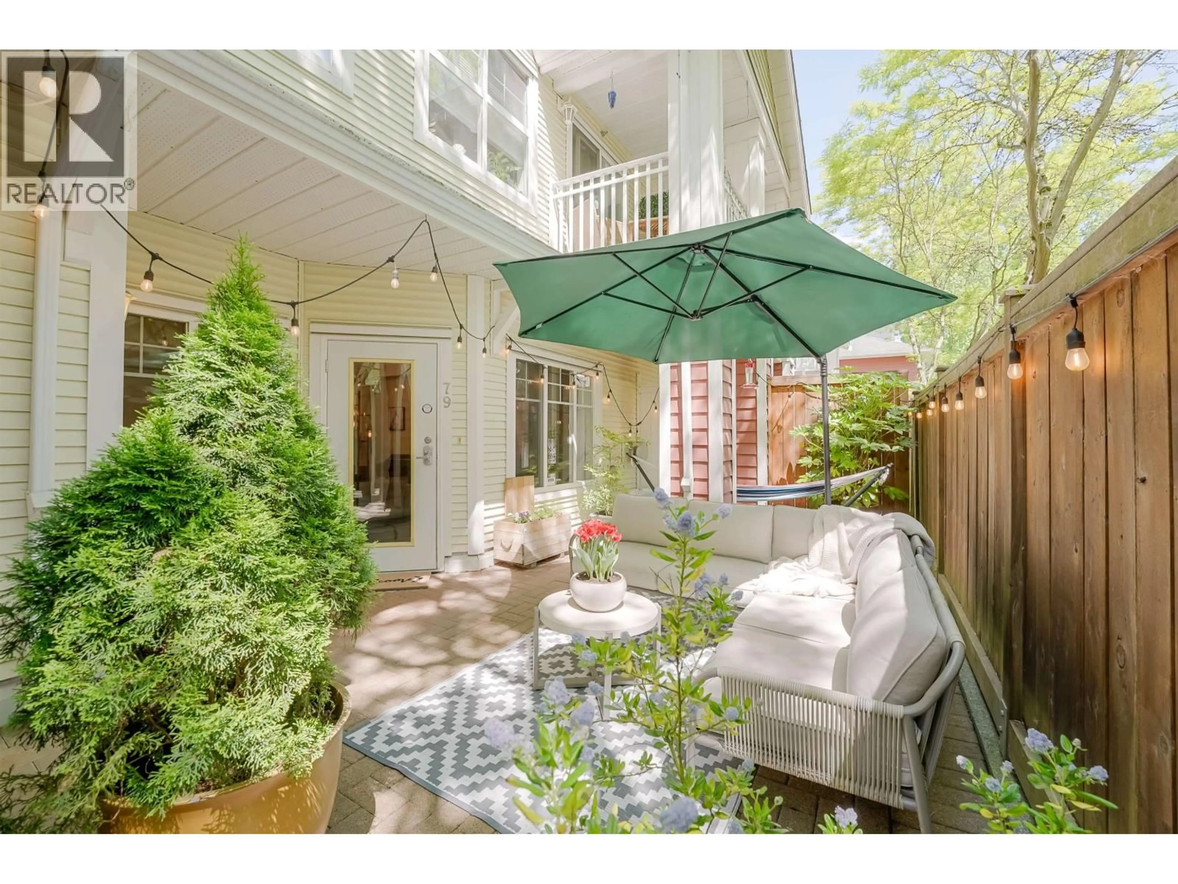 Patio, street for 79 - 620 QUEENS AVENUE, New Westminster British Columbia V3M1L2