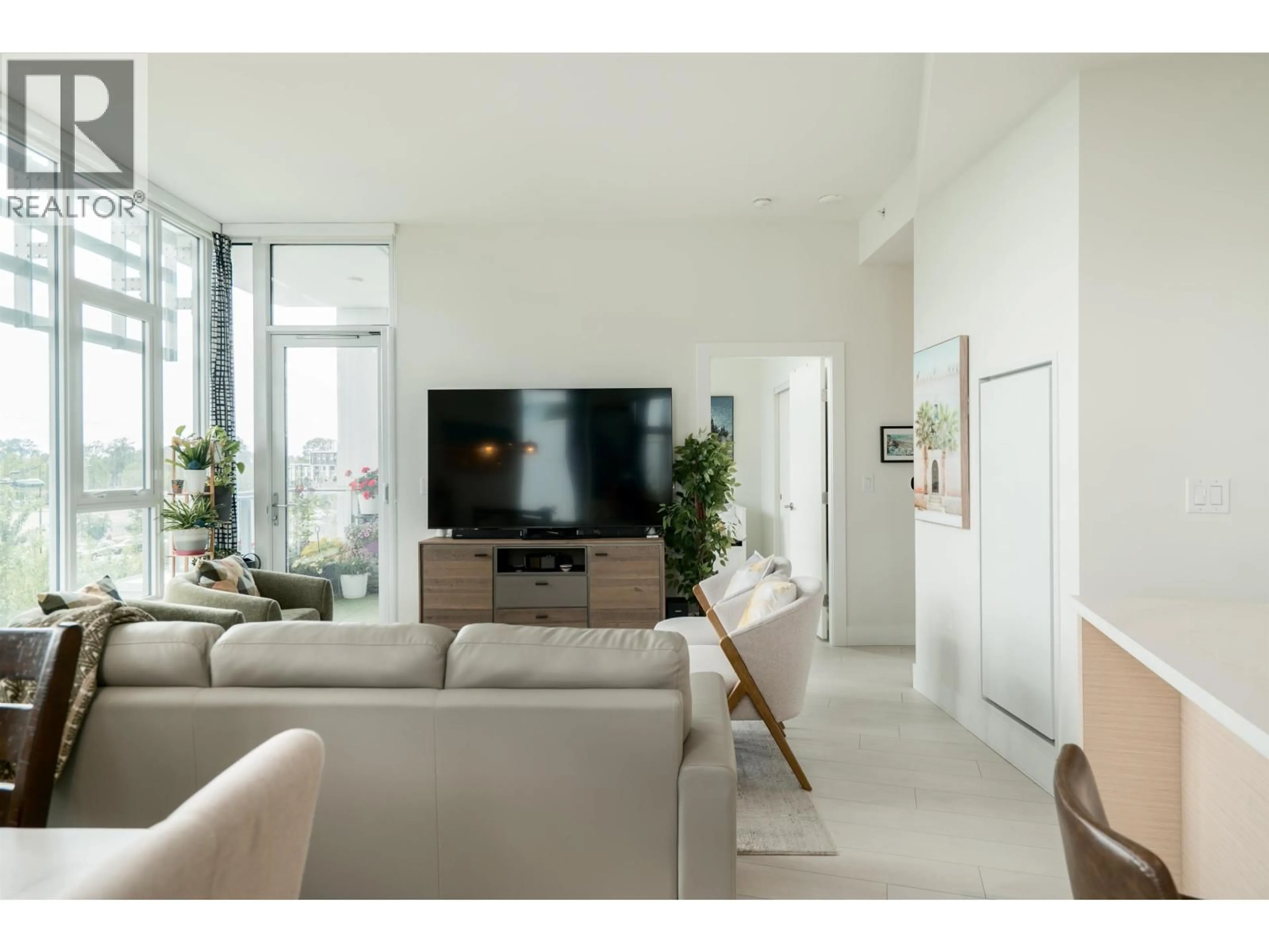Living room with furniture, unknown for 309 - 3438 SAWMILL CRESCENT, Vancouver British Columbia V5S0E3