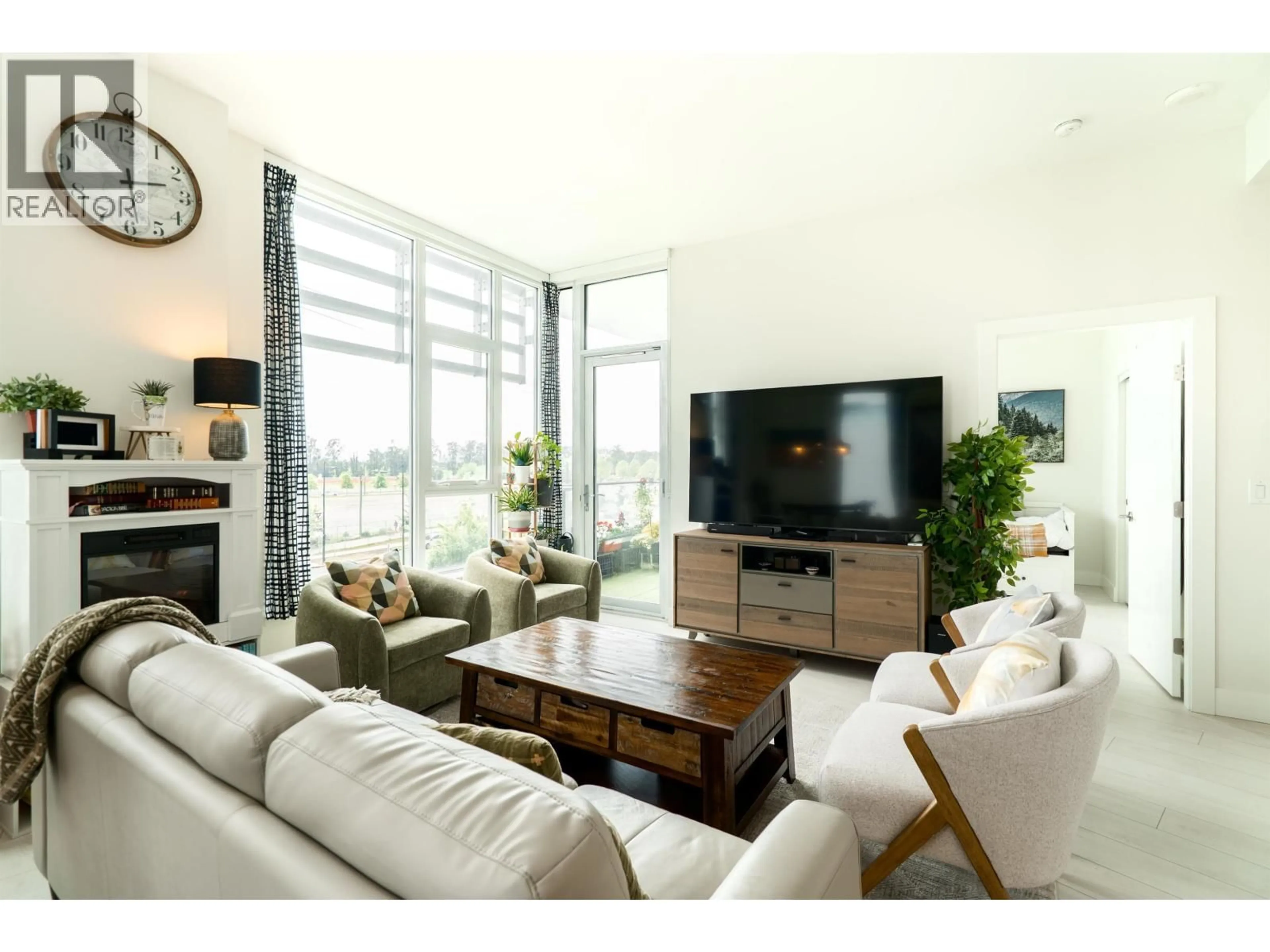 Living room with furniture, unknown for 309 - 3438 SAWMILL CRESCENT, Vancouver British Columbia V5S0E3