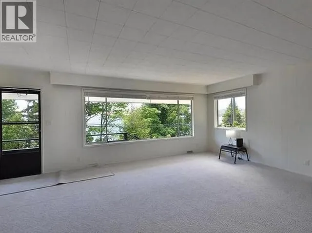 5258 SUNSHINE COAST HIGHWAY, Sechelt 4