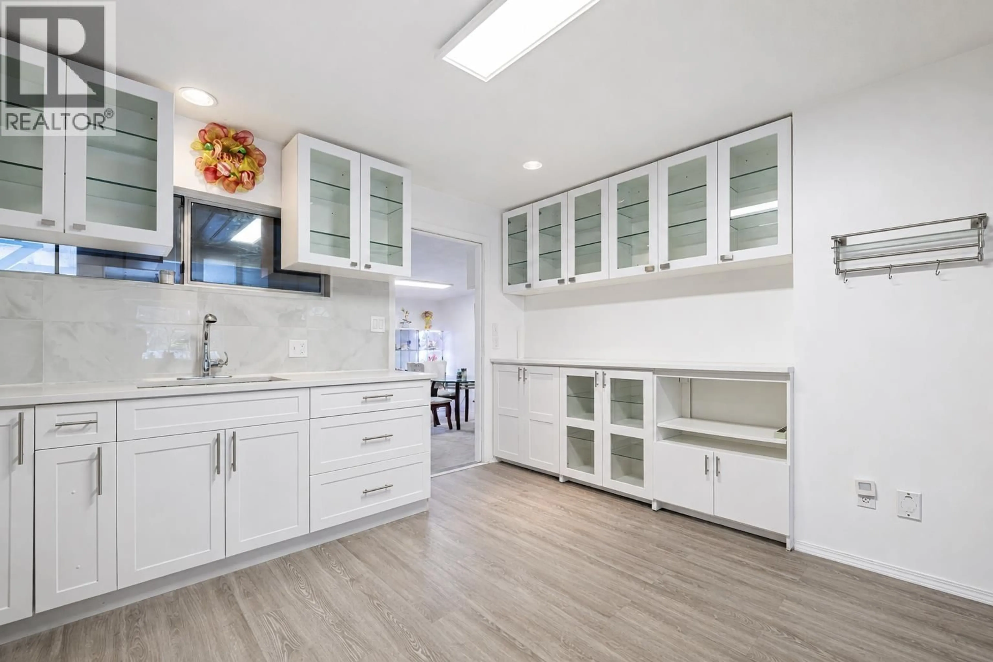 Open concept kitchen, unknown for 3335 DIEPPE DRIVE, Vancouver British Columbia V5M4B8