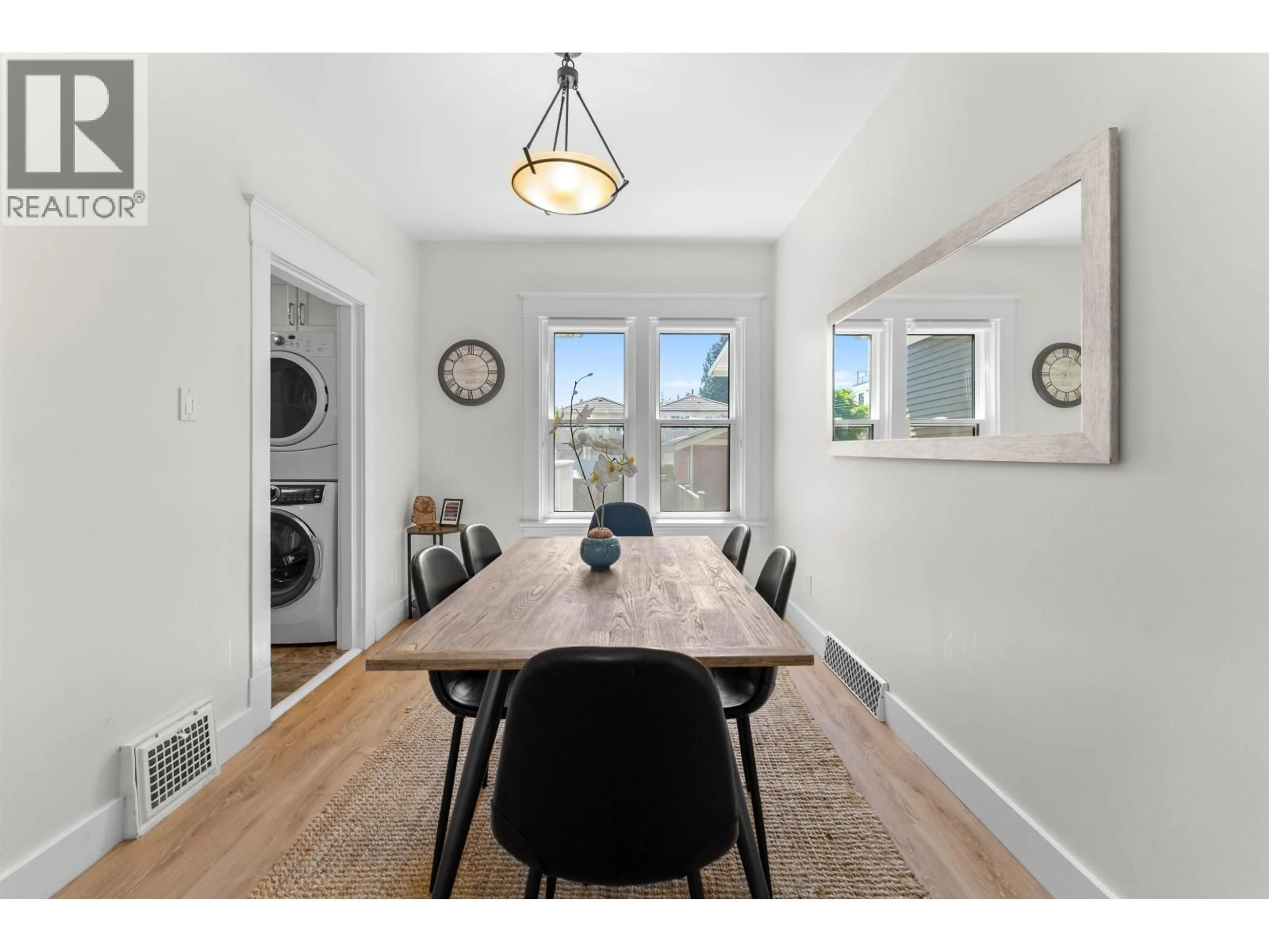 Dining room, wood/laminate floor for 178 KING EDWARD AVENUE, Vancouver British Columbia V5V2C1