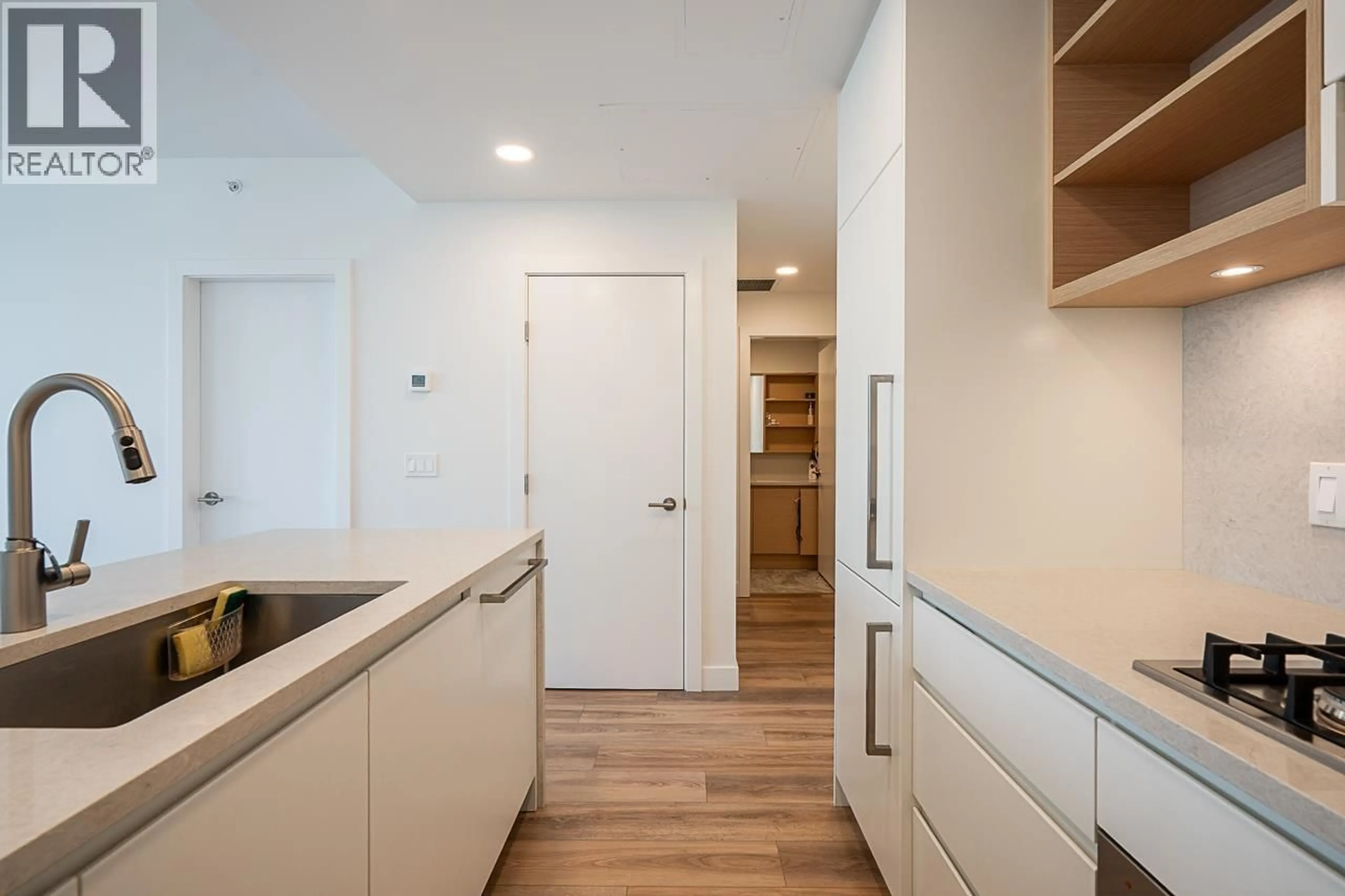 Standard kitchen, unknown for 2101 - 4433 ALASKA STREET, Burnaby British Columbia V5C5T3