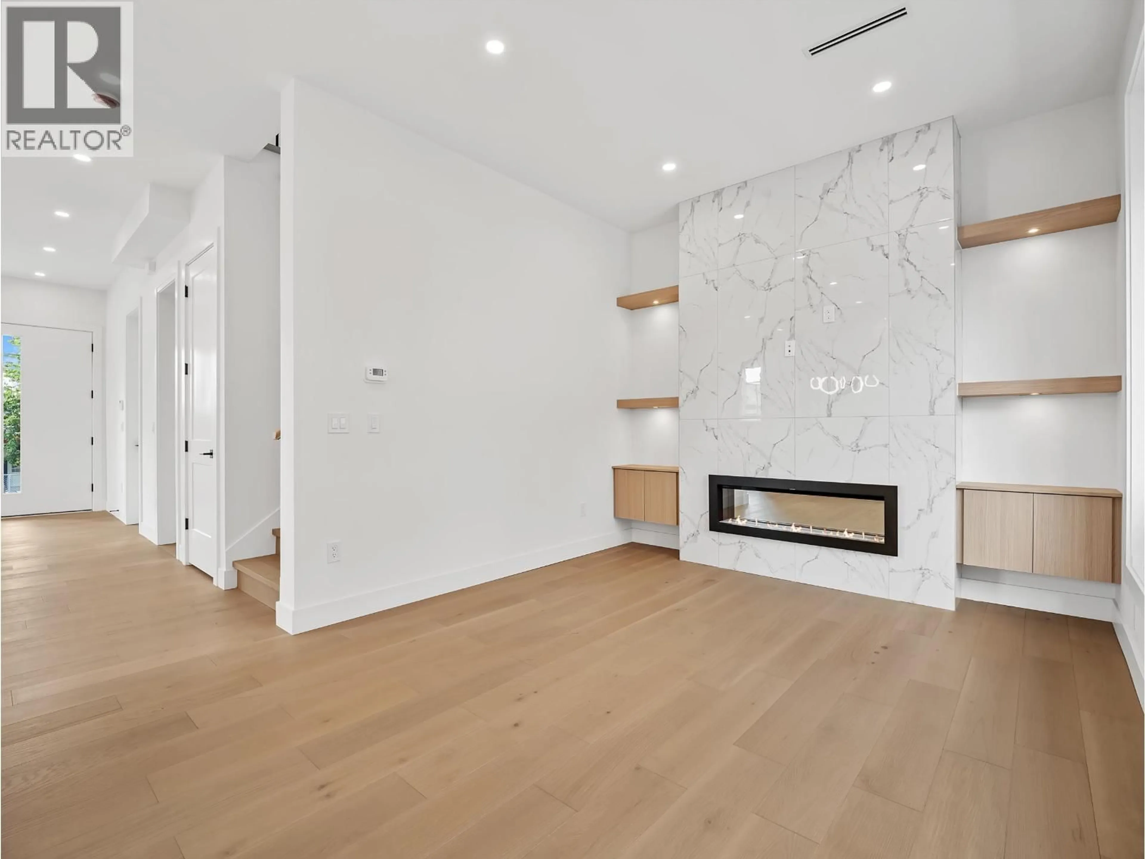 A pic of a room for 2 - 6885 AUBREY STREET, Burnaby British Columbia V5B2E4