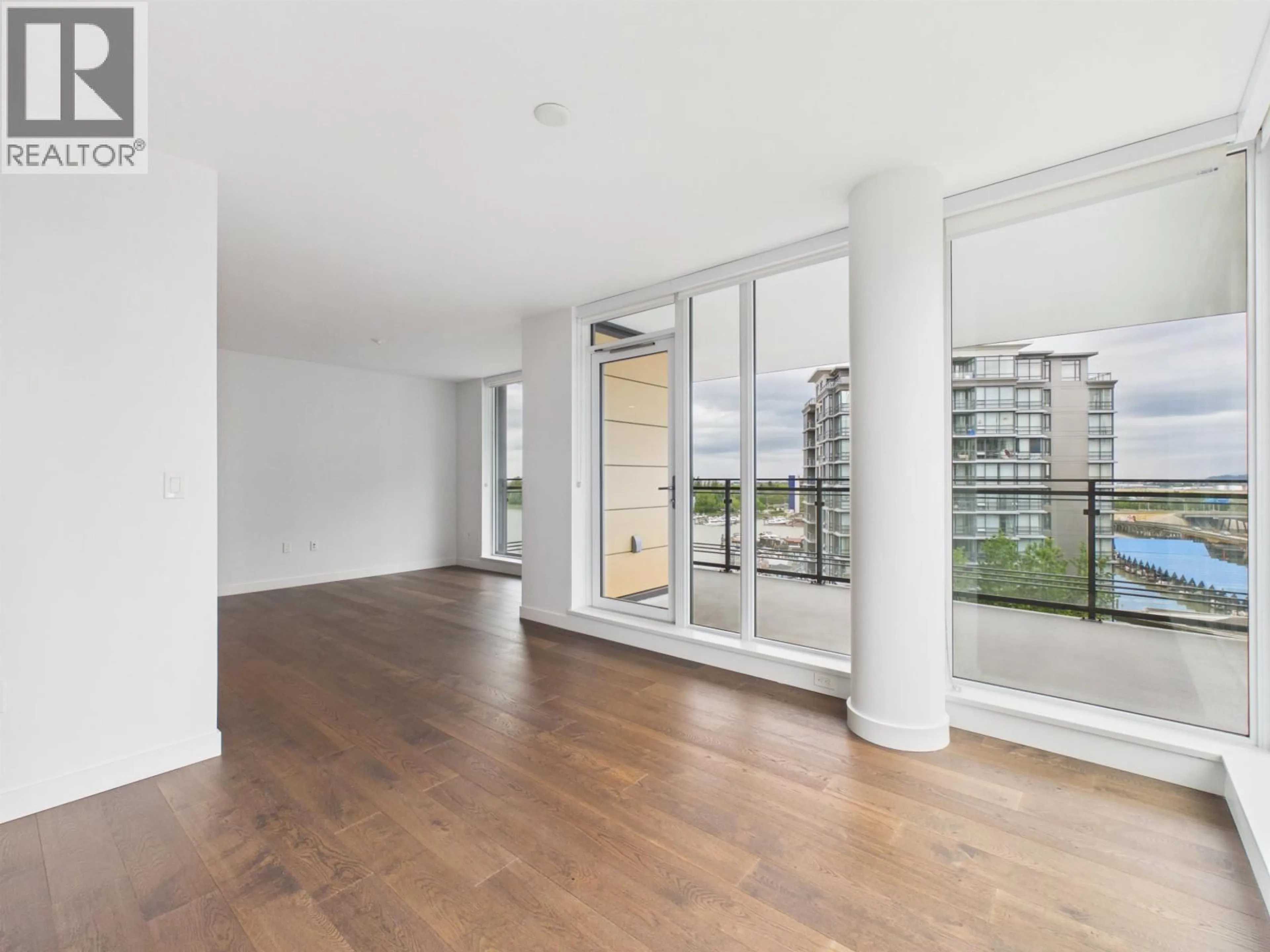 Indoor foyer for 1202 - 3280 CORVETTE WAY, Richmond British Columbia V6X0T9