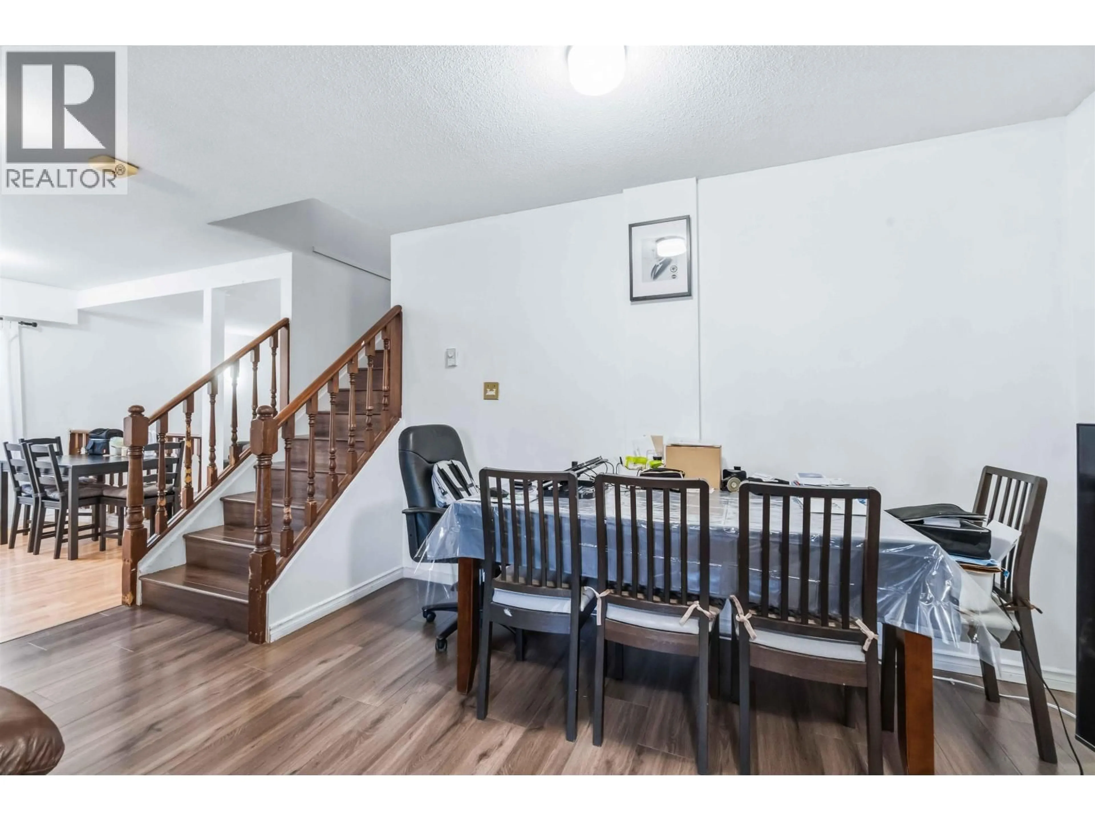 Dining room, wood/laminate floor for 8680 CITADEL CRESCENT, Richmond British Columbia V7C4T3