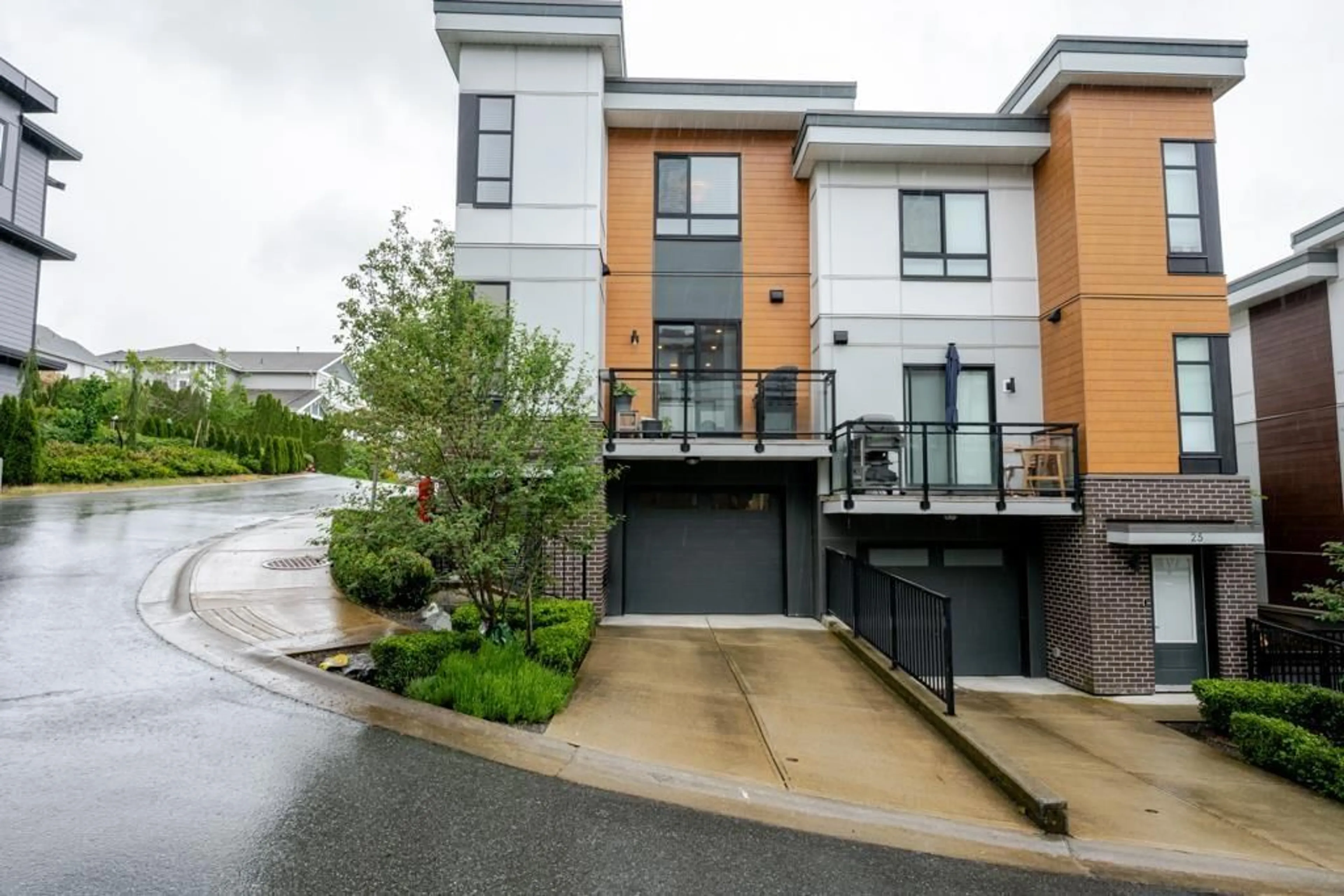 A pic from outside/outdoor area/front of a property/back of a property/a pic from drone, street for 26 - 20087 68 AVENUE, Langley British Columbia V2Y3H9
