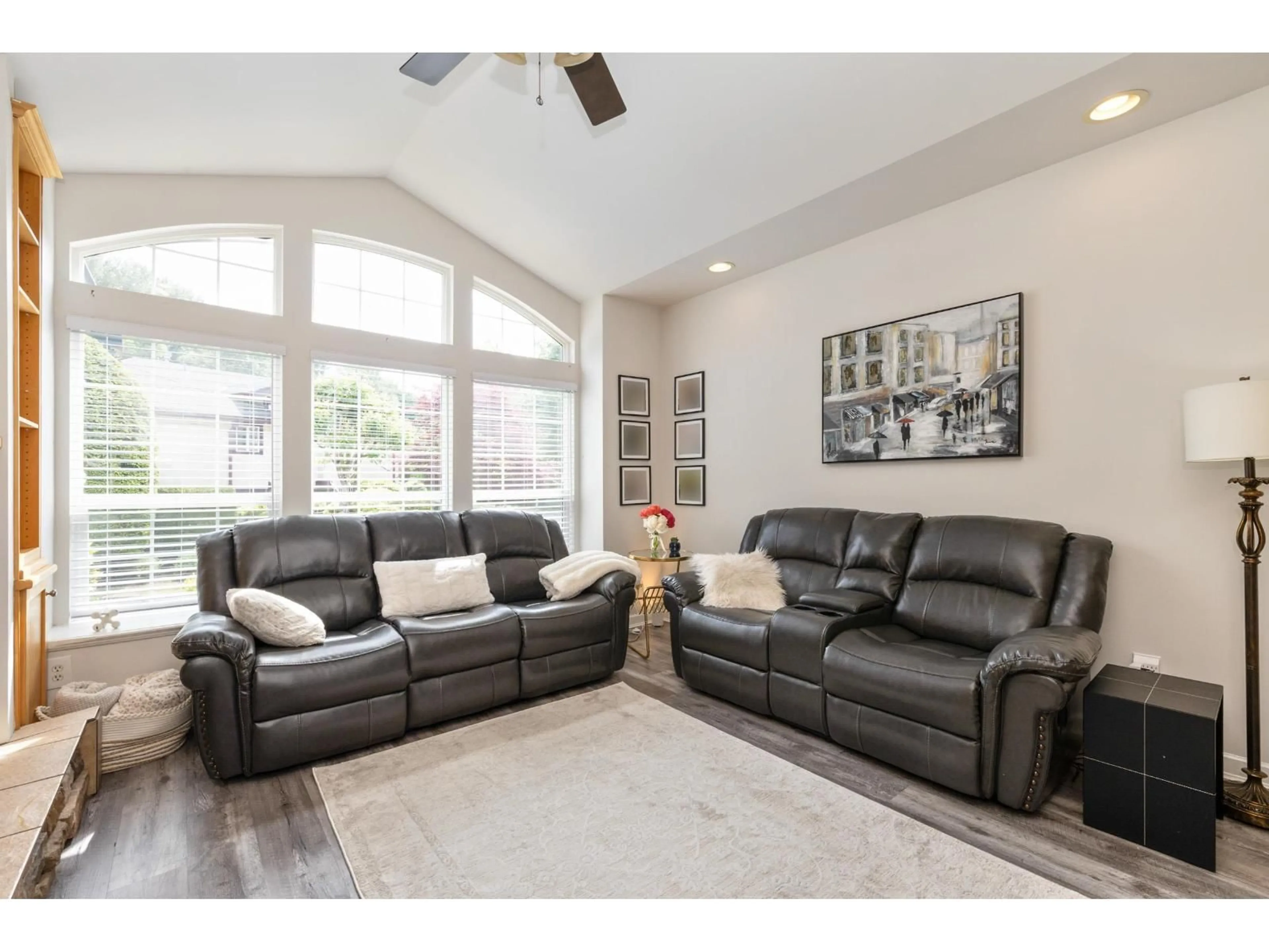 Living room with furniture, unknown for 68 - 32777 CHILCOTIN DRIVE, Abbotsford British Columbia V2T5W4