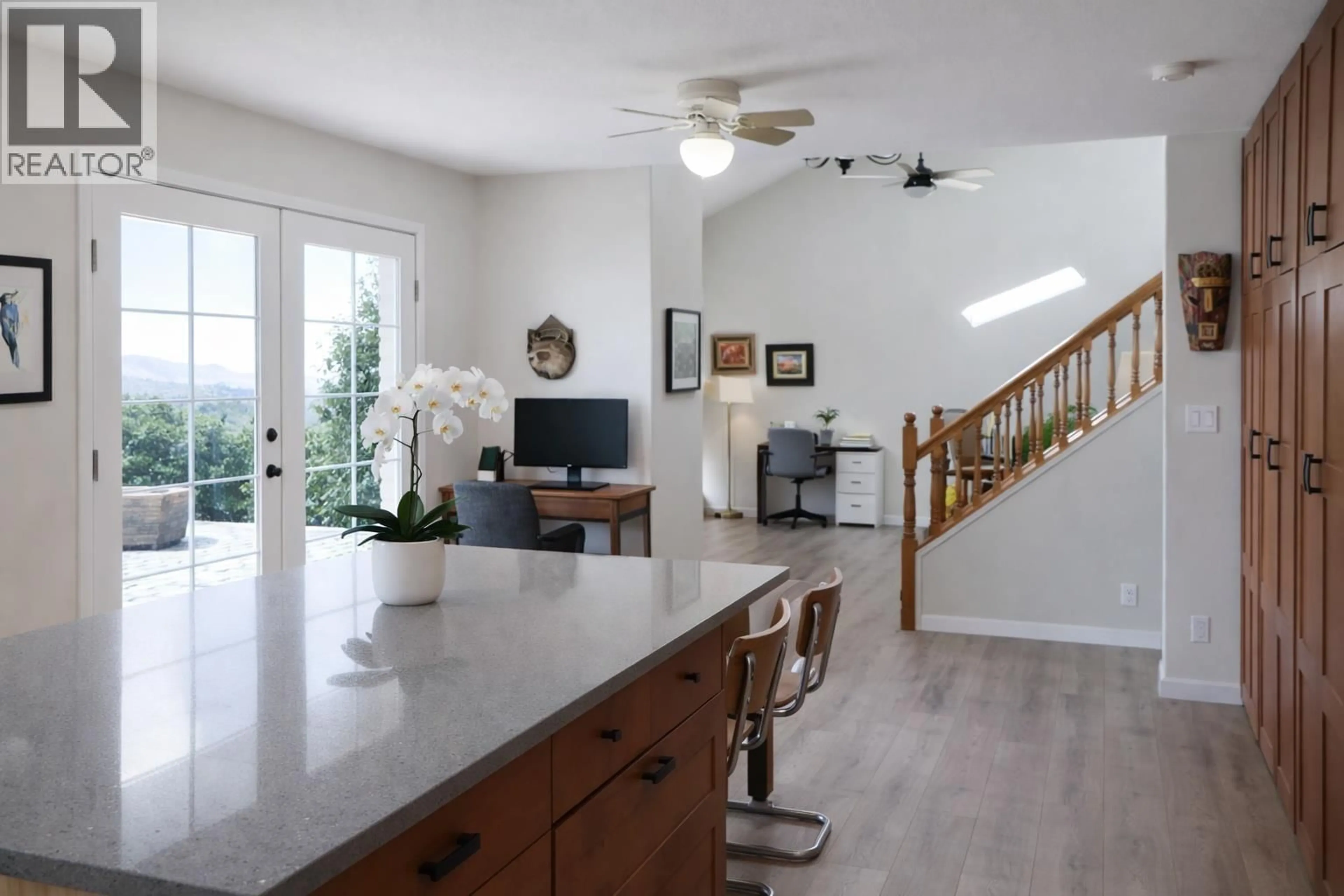 Open concept kitchen, unknown for 5579 SANS SOUCI ROAD, Halfmoon Bay British Columbia V7Z1B6