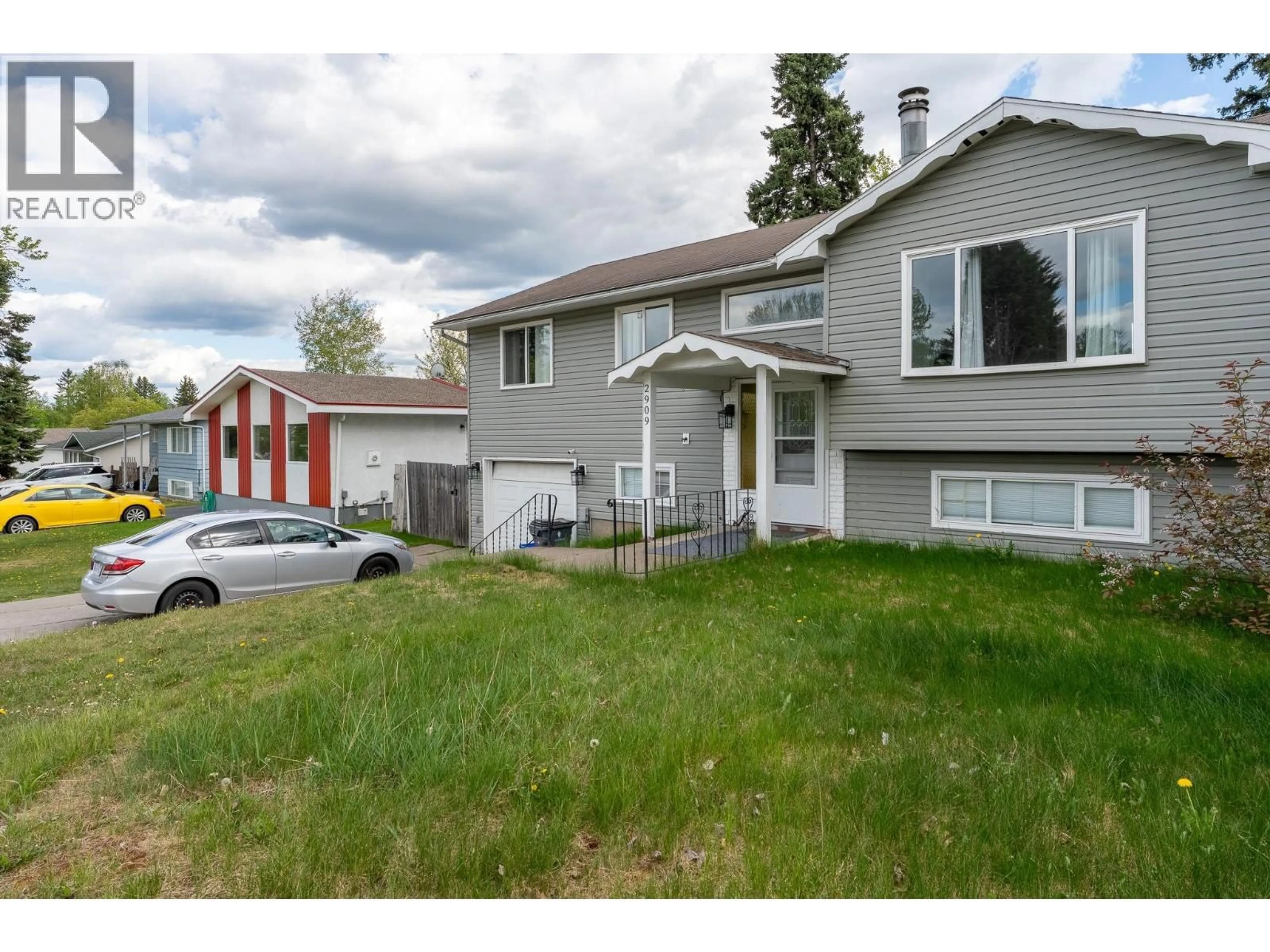 Unknown for 2909 PINEWOOD AVENUE, Prince George British Columbia V2N1H8