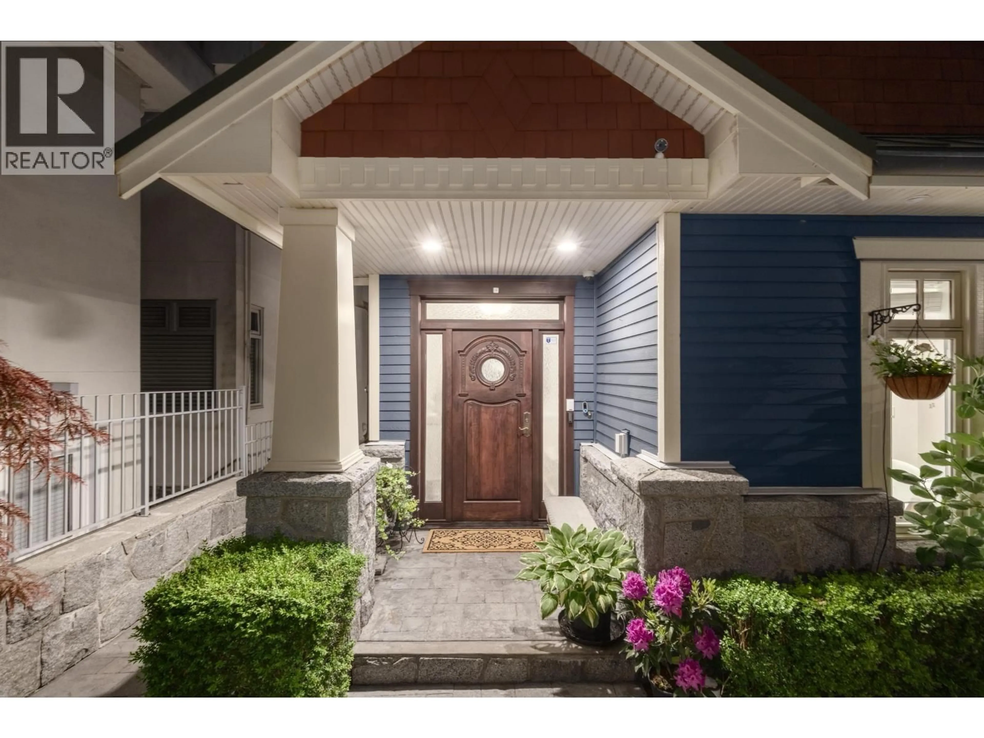 Indoor entryway for 648 ALDERSIDE ROAD, Port Moody British Columbia V3H3A5