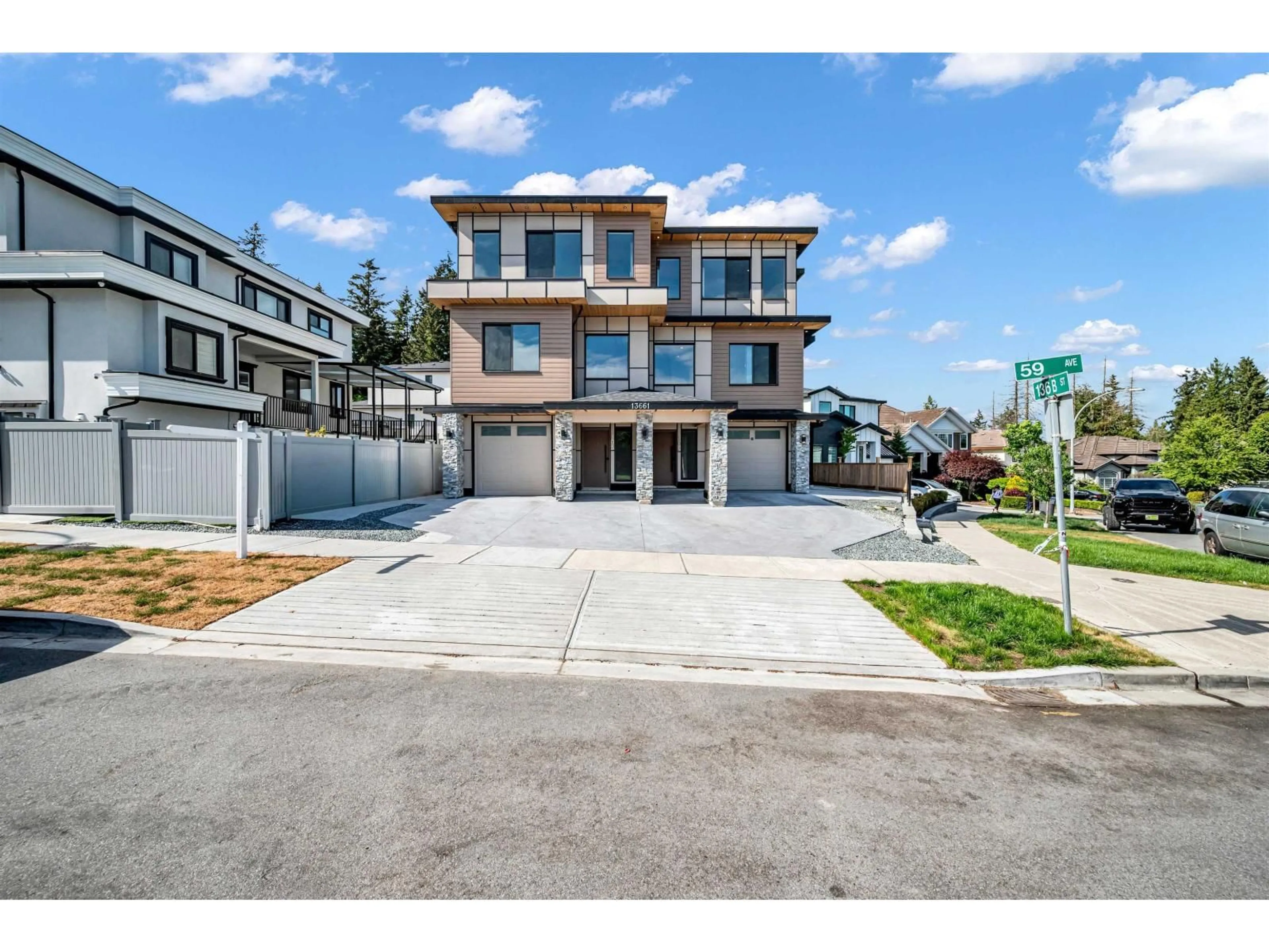 Unknown for 102 - 13661 59 AVENUE, Surrey British Columbia V3X3K8