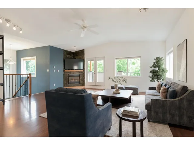 34028 WALNUT AVENUE, Abbotsford 2