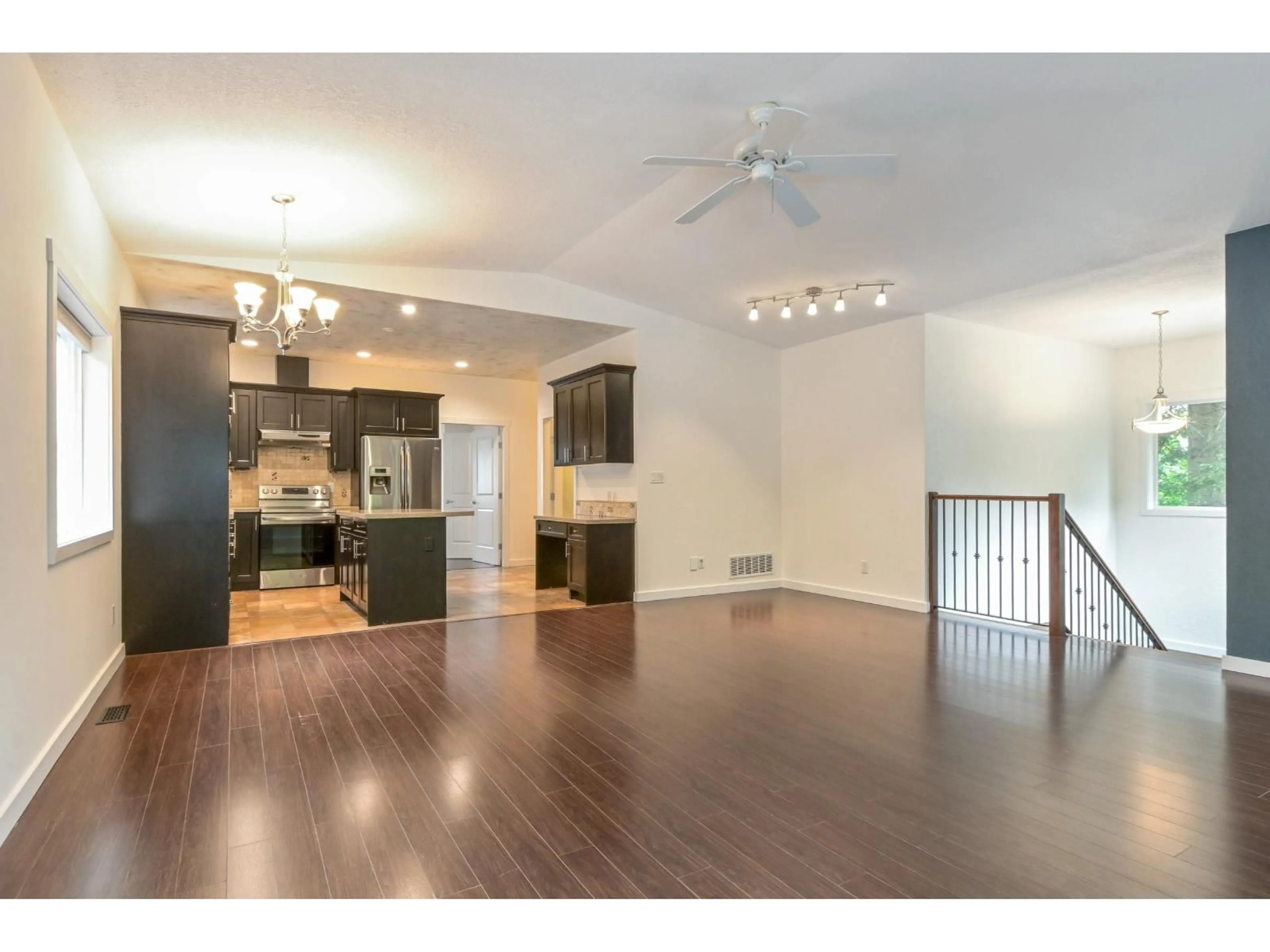 Unknown for 34028 WALNUT AVENUE, Abbotsford British Columbia V2S2S5