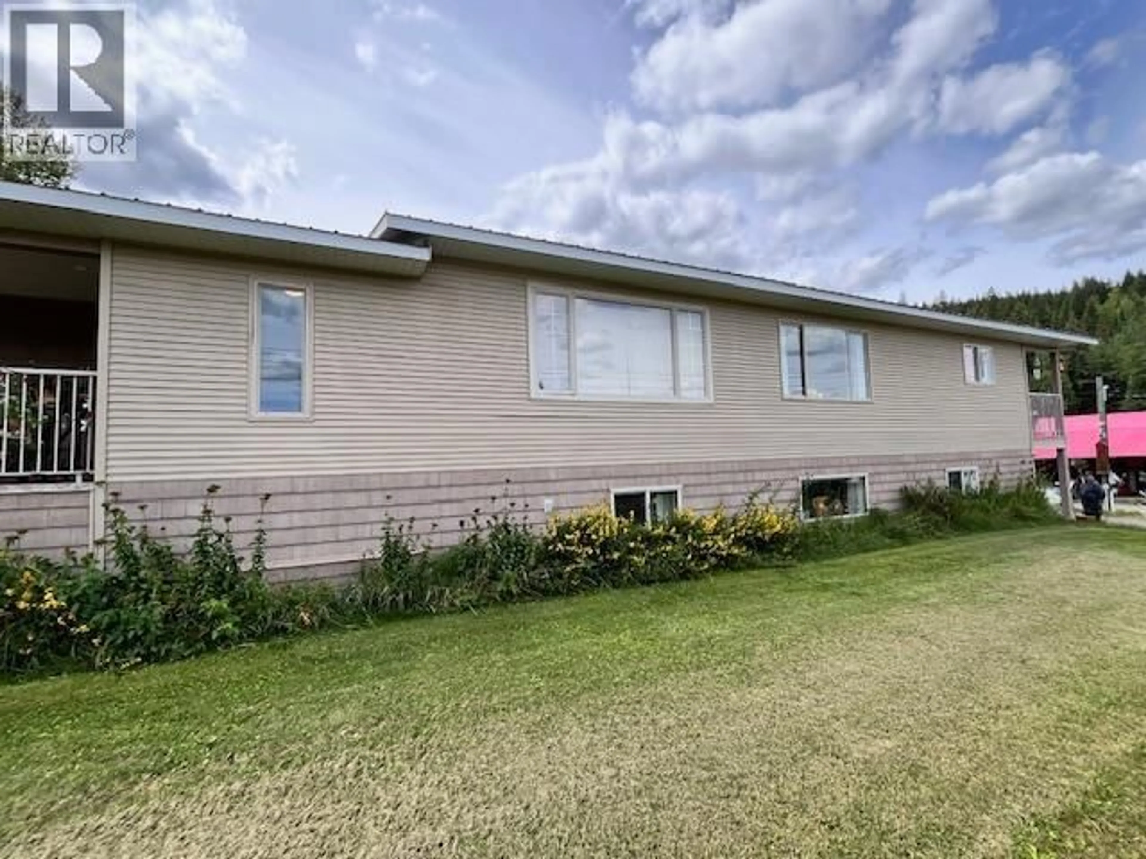 Home with vinyl exterior material, unknown for 18260 CINEMA ROAD, Hixon British Columbia V0K1S1
