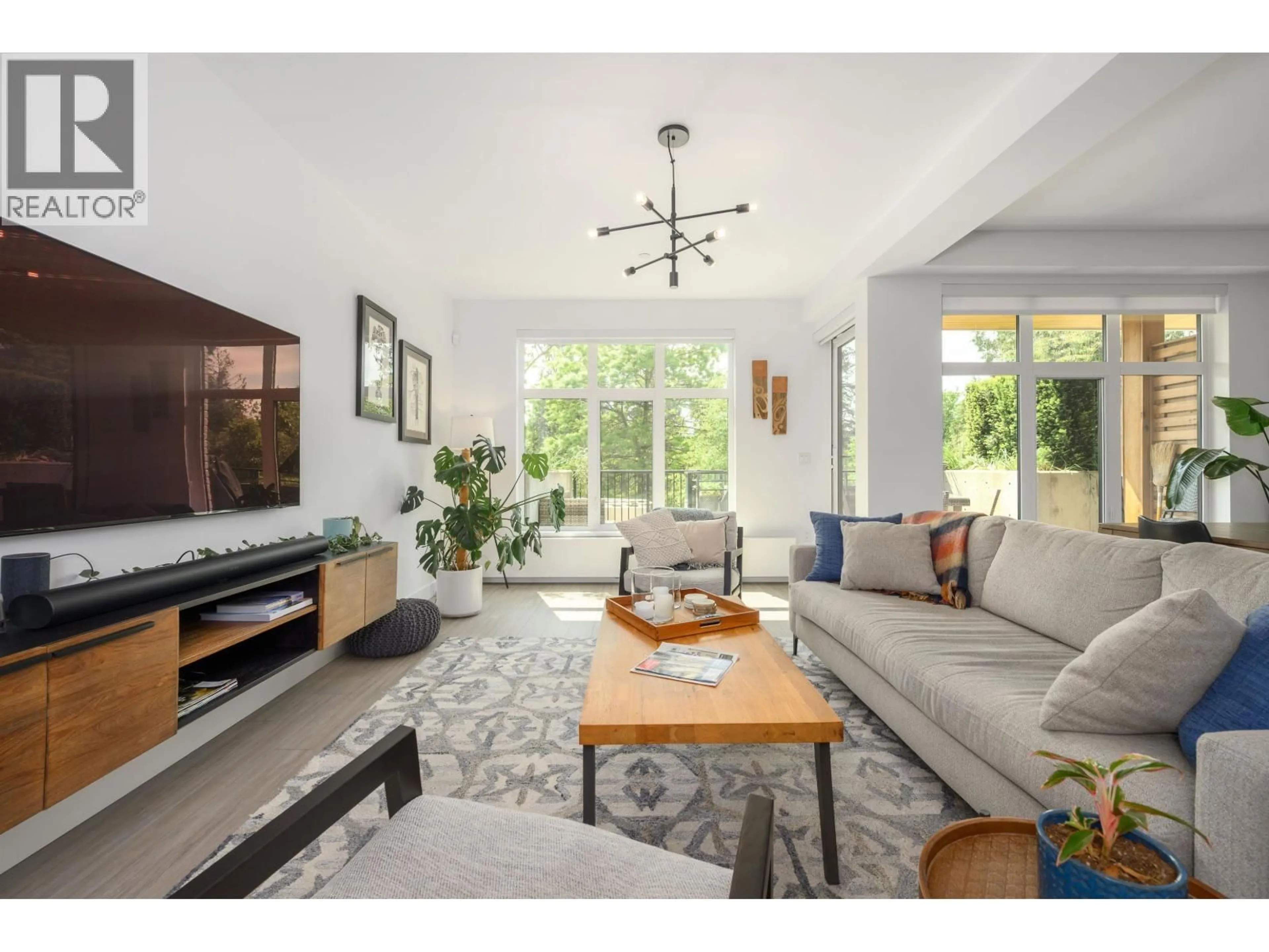 Living room with furniture, unknown for 108 - 733 3RD STREET, North Vancouver British Columbia V7L1G8