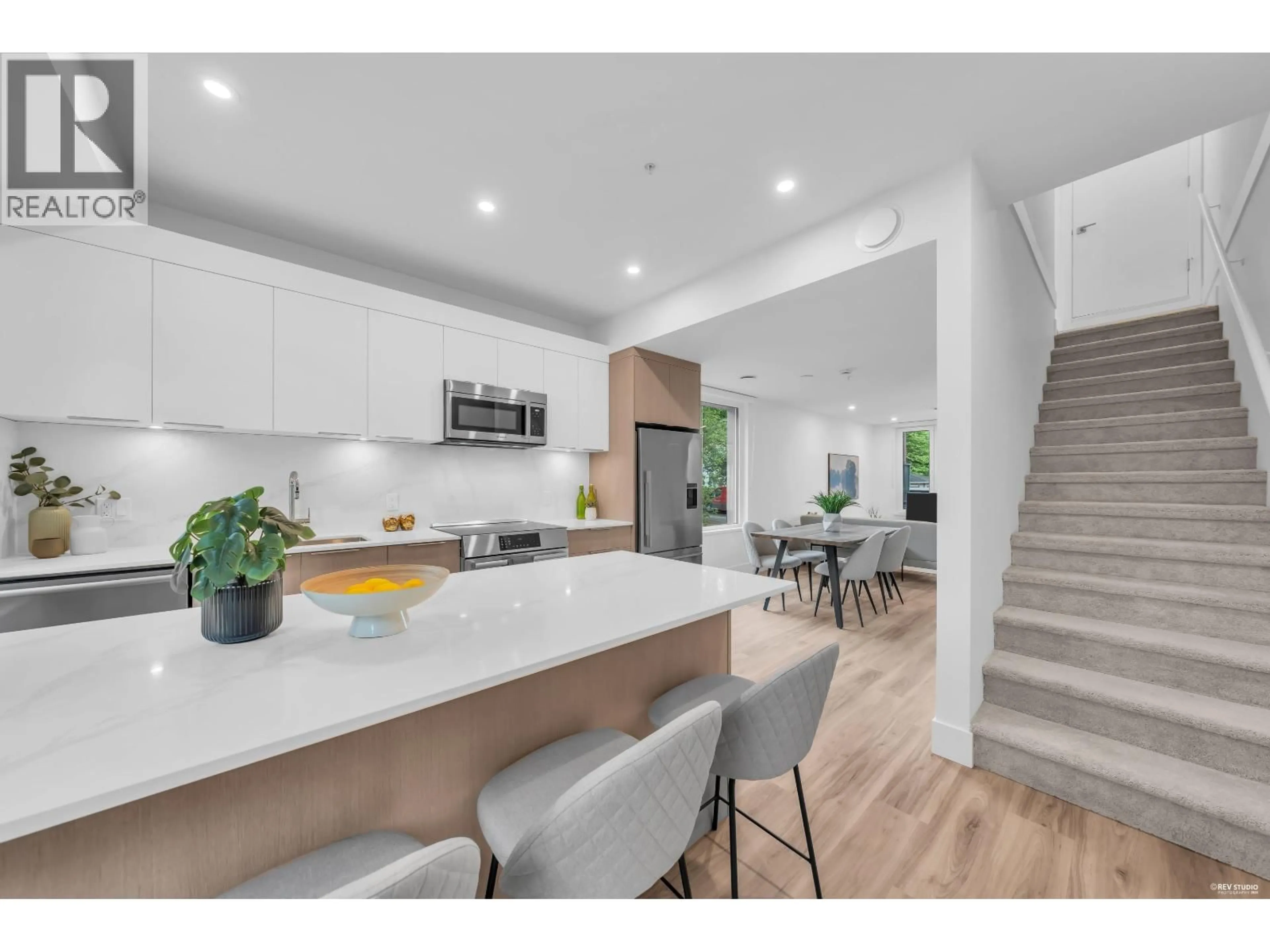 Open concept kitchen, unknown for 1732 TEMPLETON DRIVE, Vancouver British Columbia V5N1B6