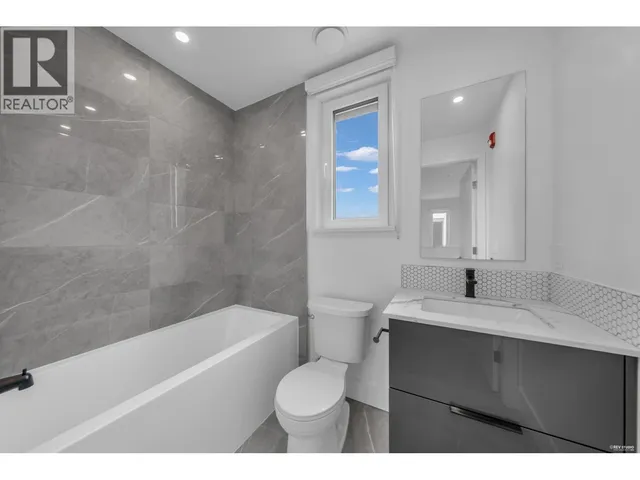 309 - 2250 1ST AVENUE, Vancouver 4