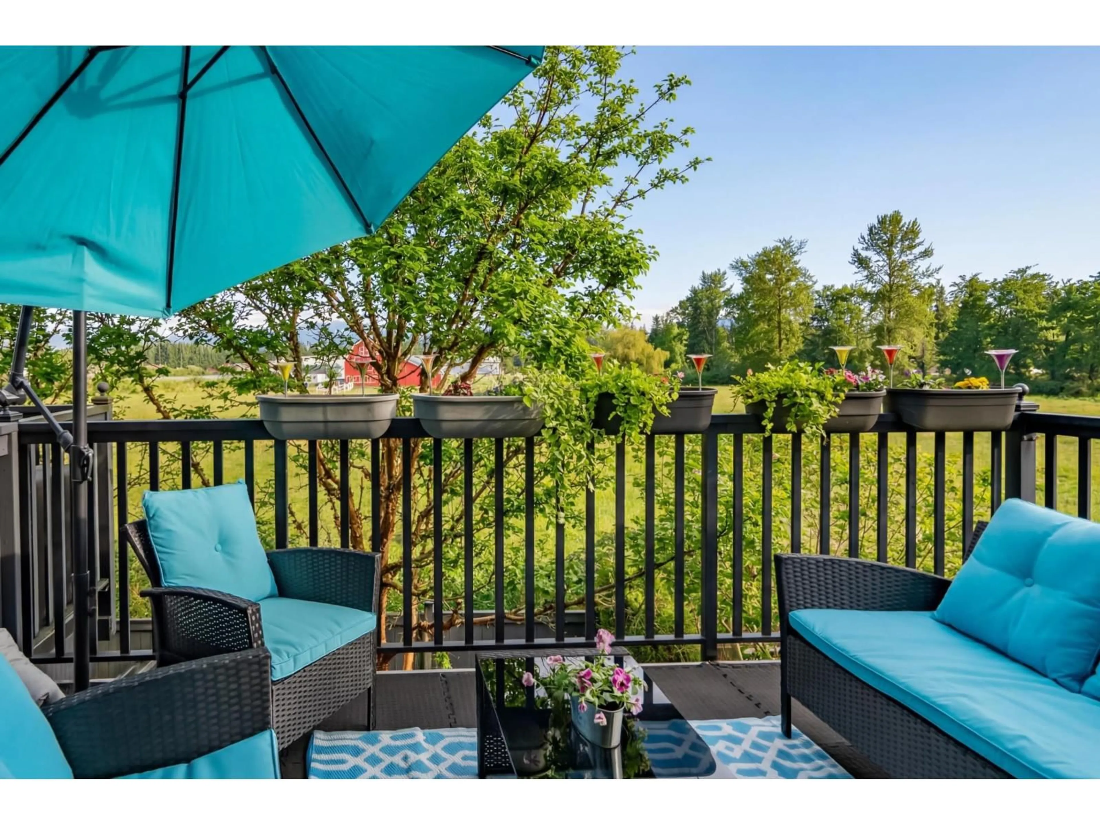 Patio, water/lake/river/ocean view for 35 - 7348 192A STREET, Surrey British Columbia V4N6J2
