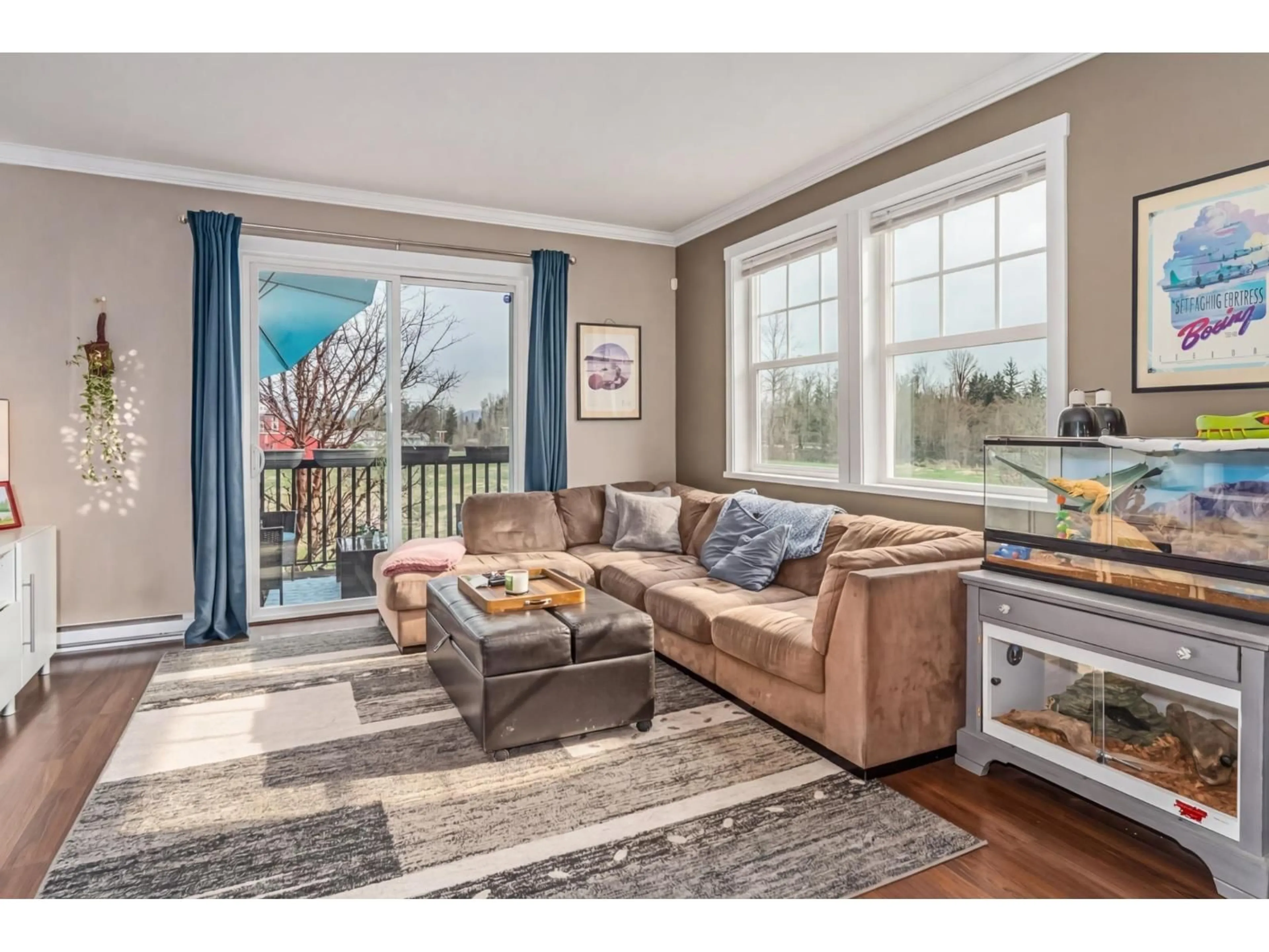 Living room with furniture, unknown for 35 - 7348 192A STREET, Surrey British Columbia V4N6J2