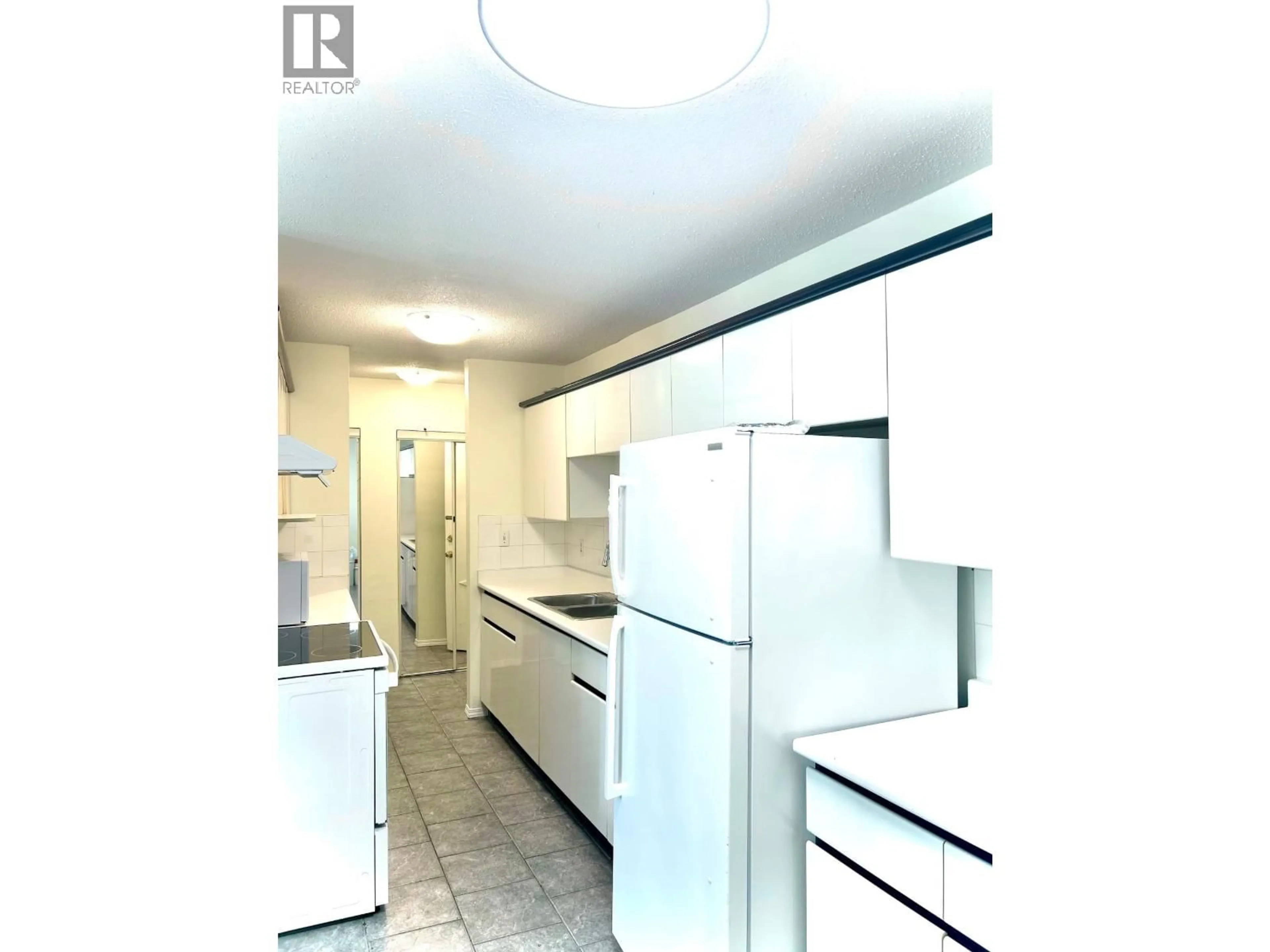 Standard kitchen, unknown for 110 - 6420 BUSWELL STREET, Richmond British Columbia V6Y2G3