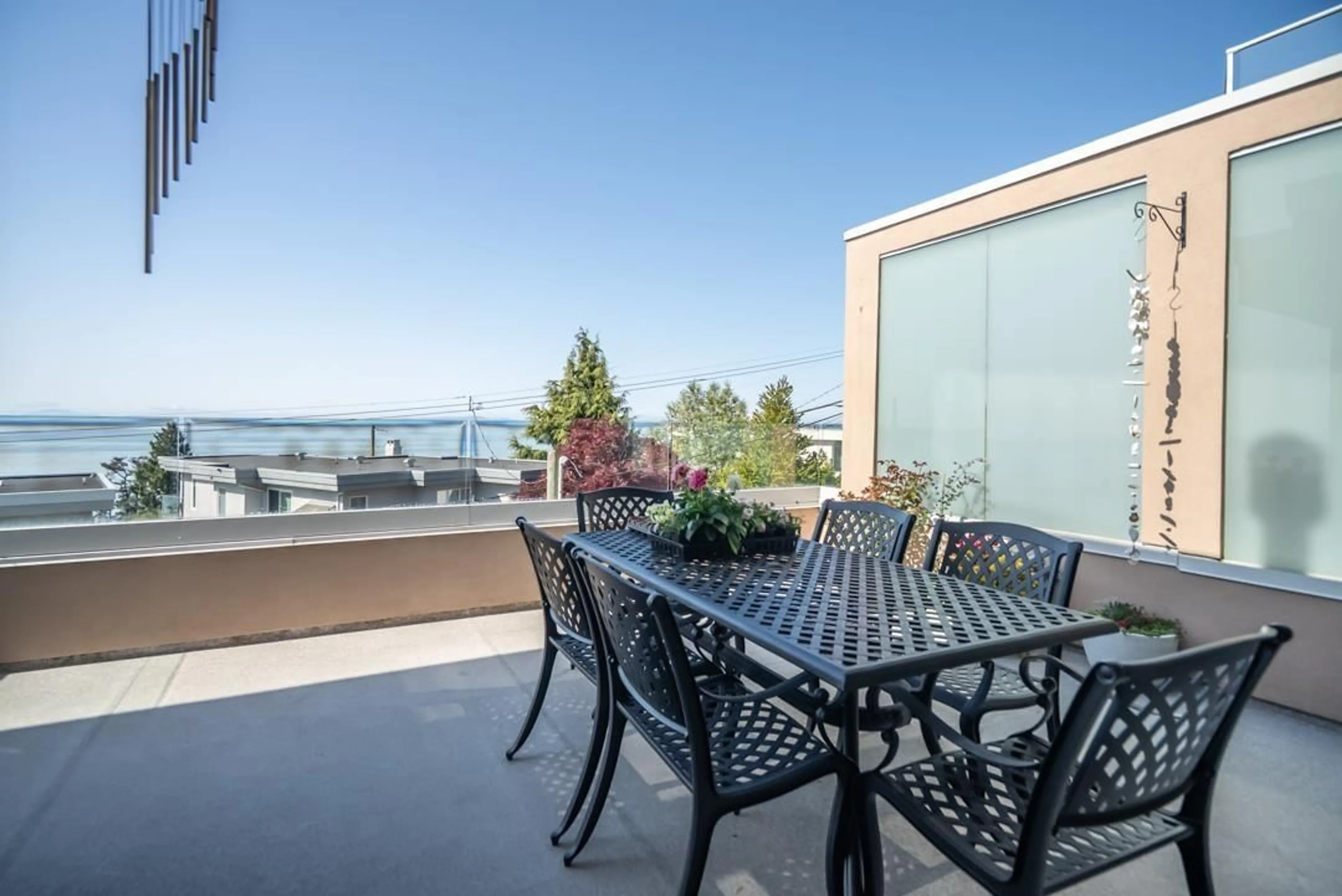 Patio, water/lake/river/ocean view for 14433 SUNSET LANE, White Rock British Columbia V4B5J7