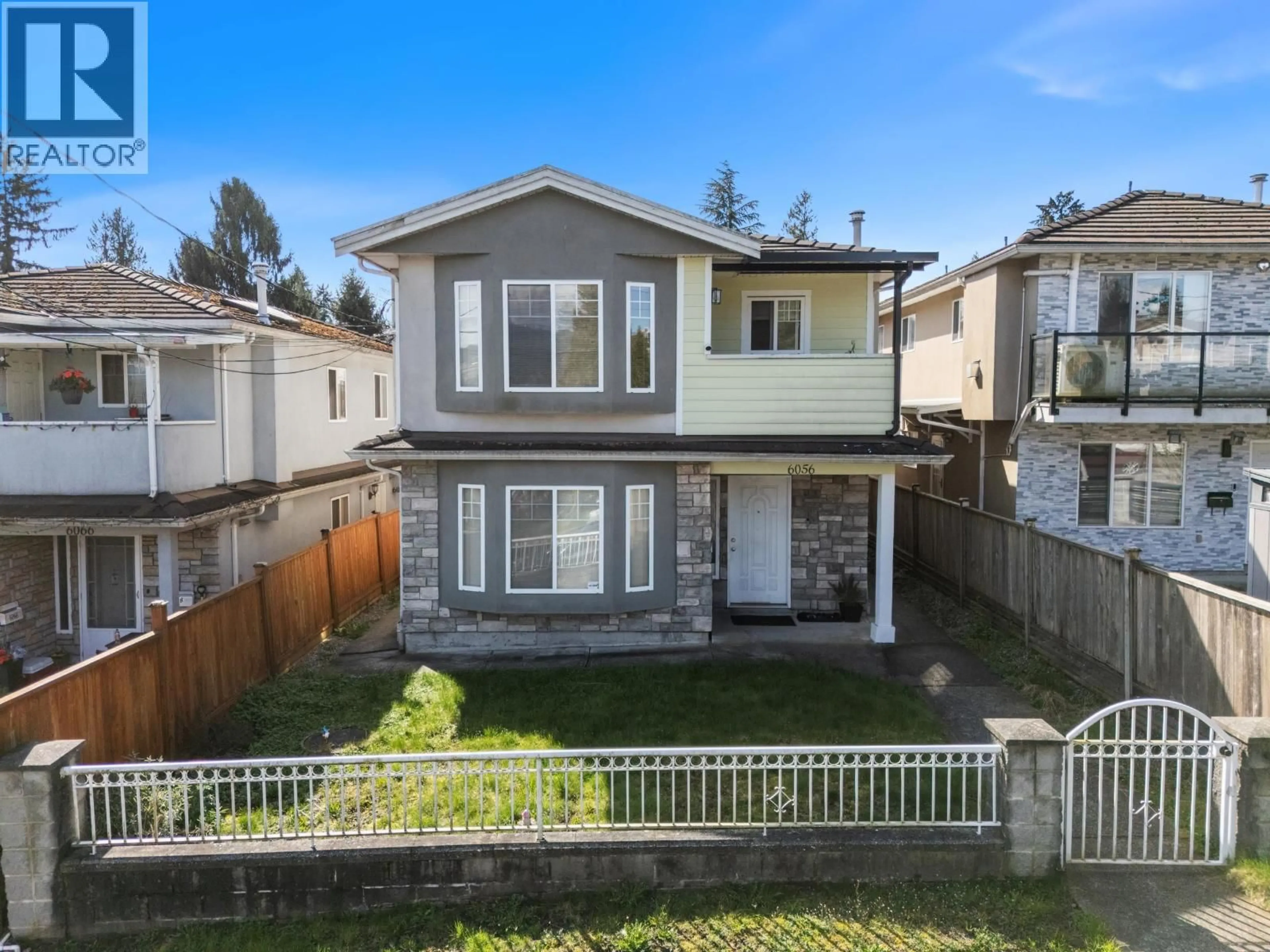 A pic from outside/outdoor area/front of a property/back of a property/a pic from drone, street for 6058 WOODSWORTH STREET, Burnaby British Columbia V5G1S8