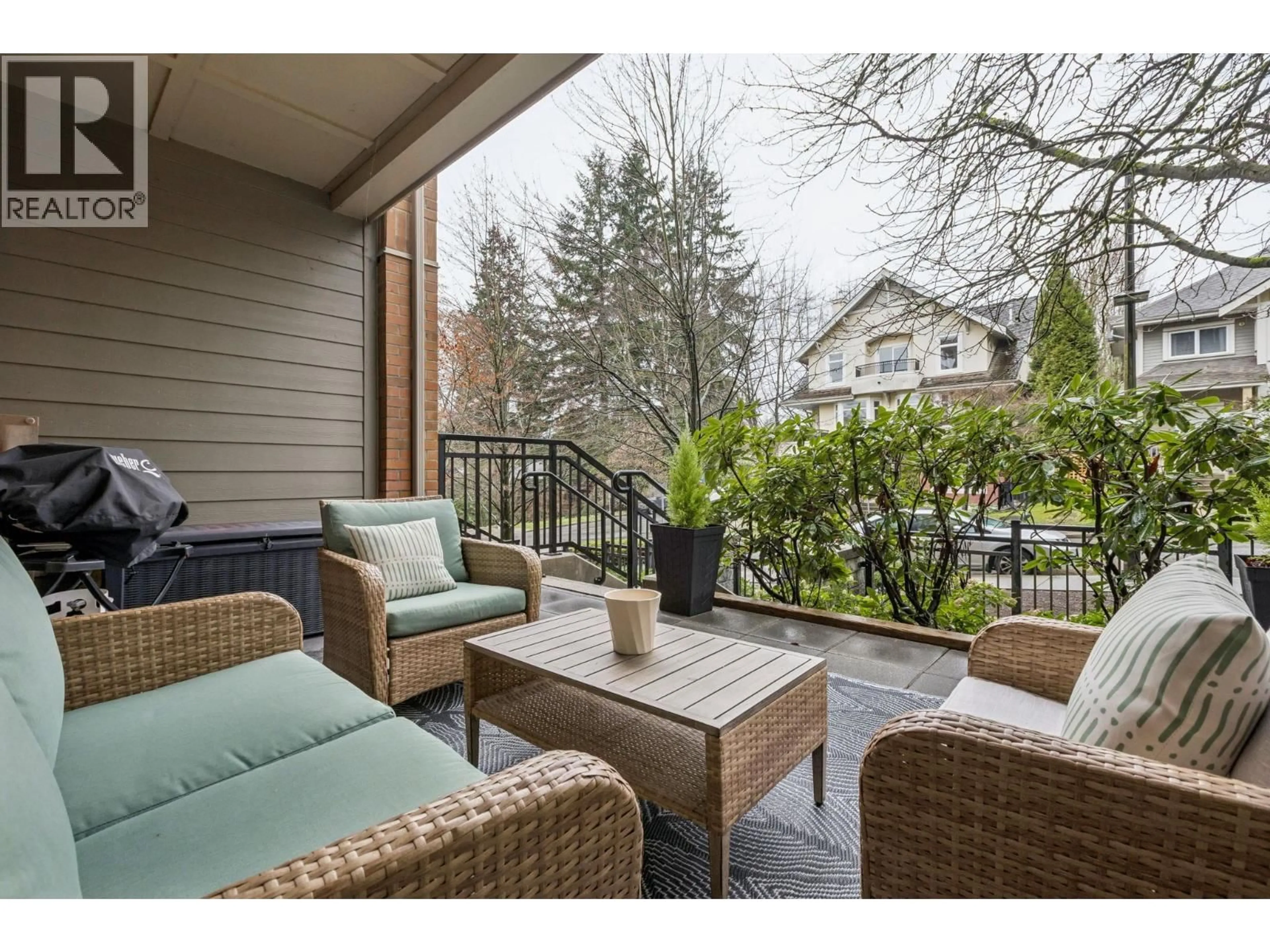 Patio, unknown for 107 - 159 22ND STREET, North Vancouver British Columbia V7M0B6