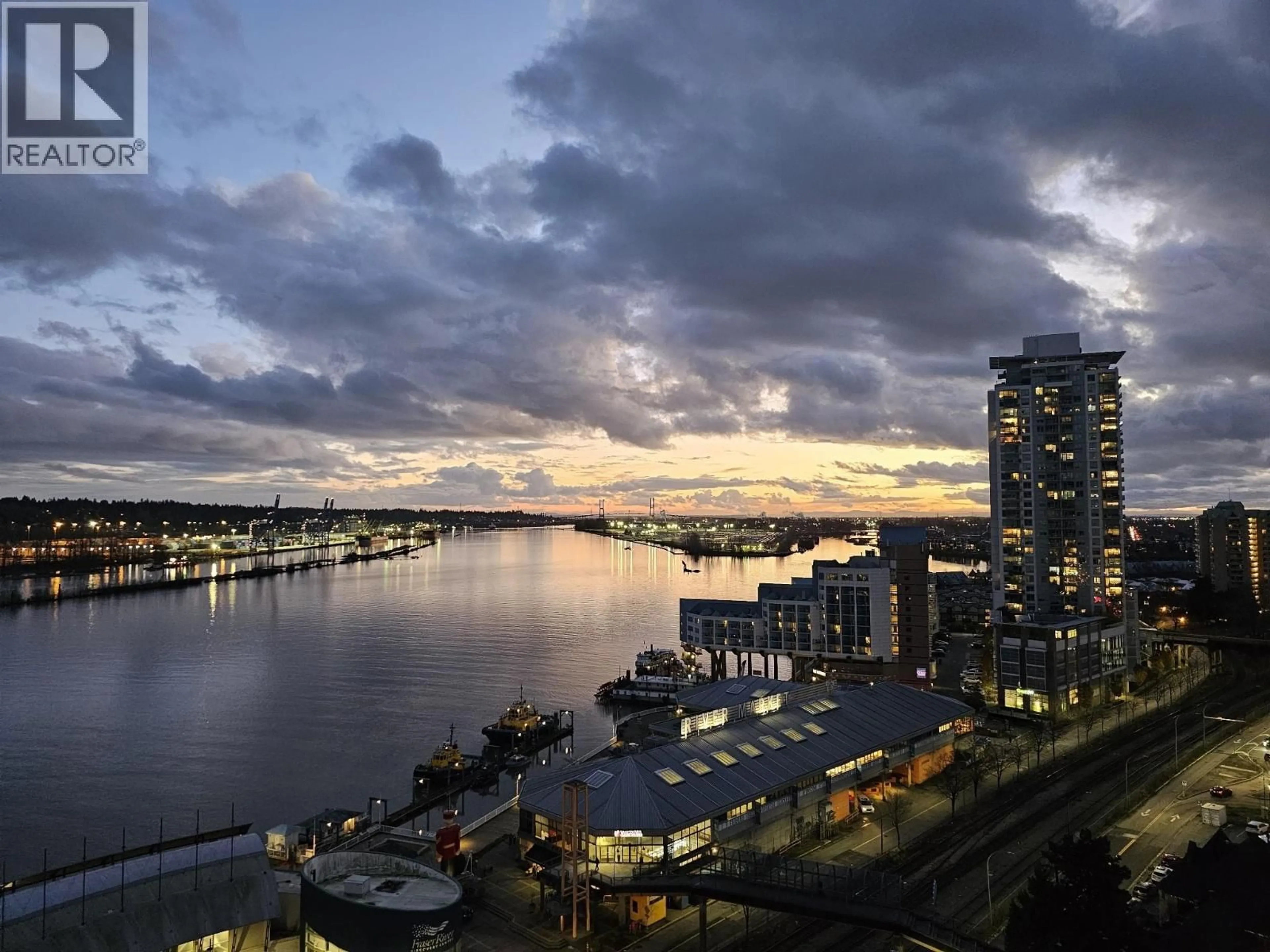 A pic from outside/outdoor area/front of a property/back of a property/a pic from drone, water/lake/river/ocean view for 1809 - 14 BEGBIE STREET STREET, New Westminster British Columbia V3M0C4
