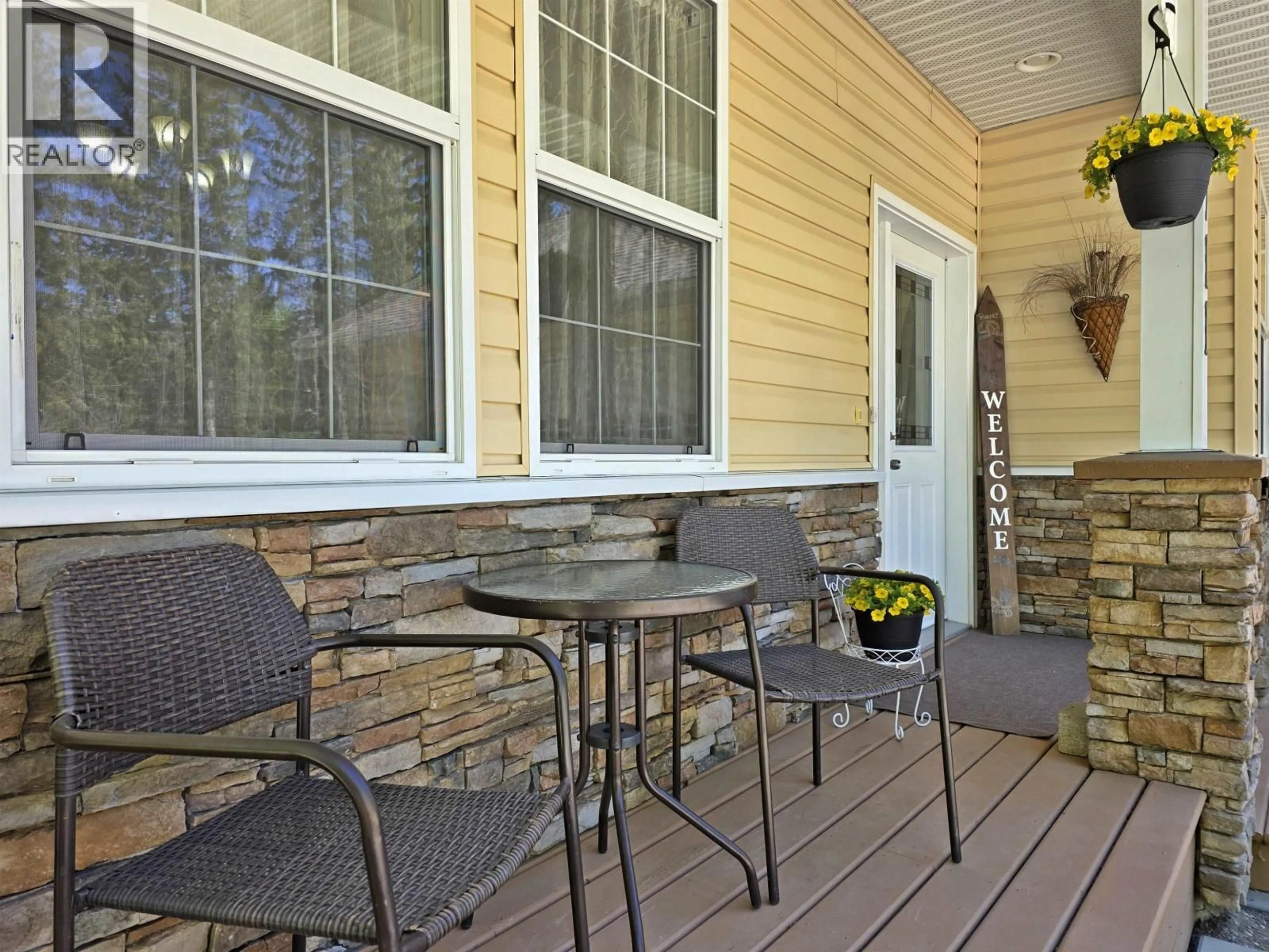 Patio, street for 1711 MAPLE DRIVE, Quesnel British Columbia V2J4A5