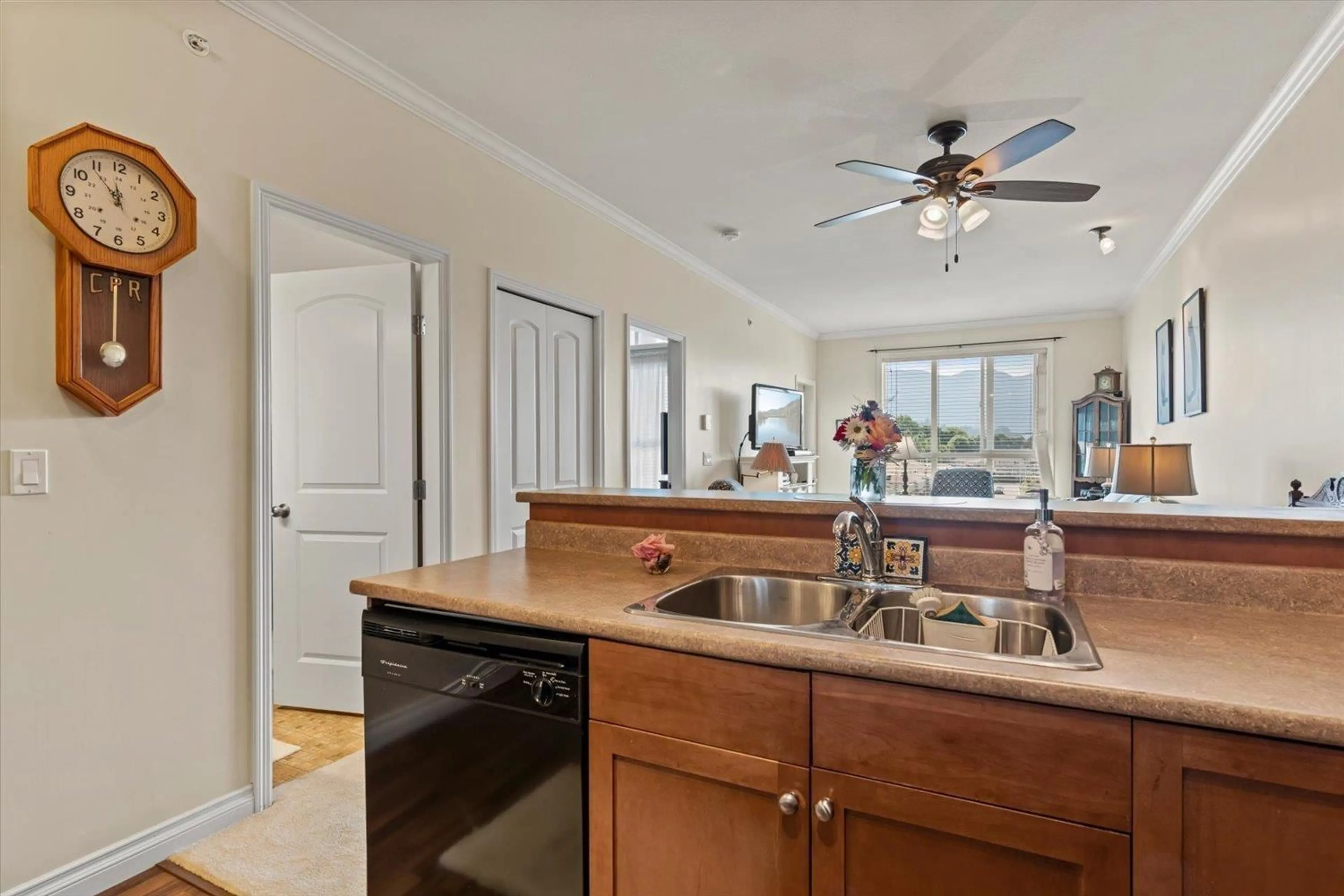 Open concept kitchen, unknown for 401 - 45645 KNIGHT ROAD, Chilliwack British Columbia V2R0B1