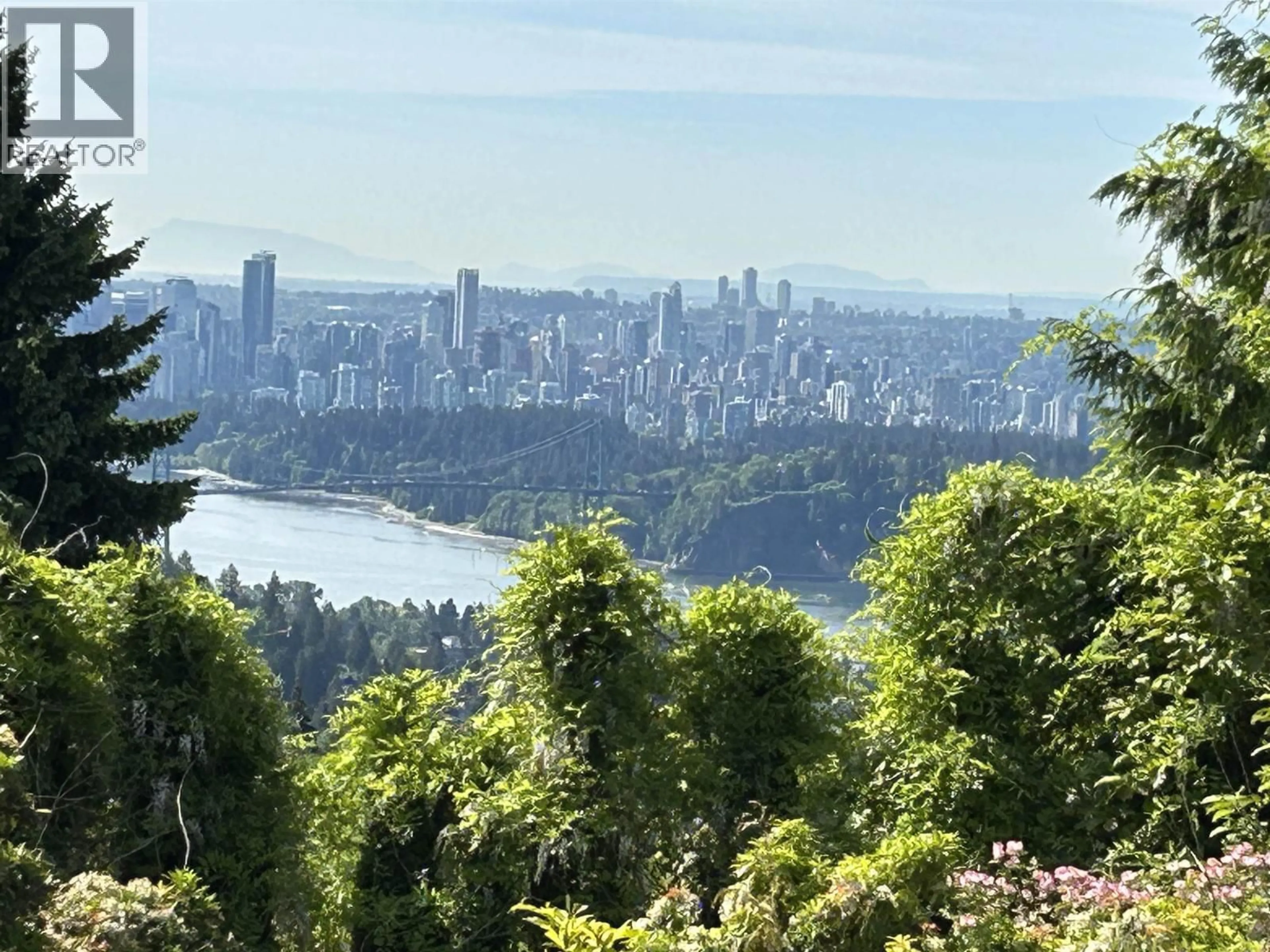 Blurry image for 1378 CHARTWELL DRIVE, West Vancouver British Columbia V7S2R5